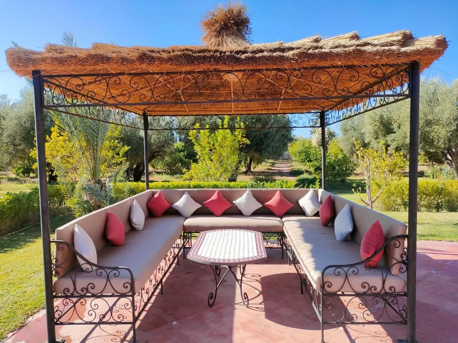 Garden in Le petit Château des Anges