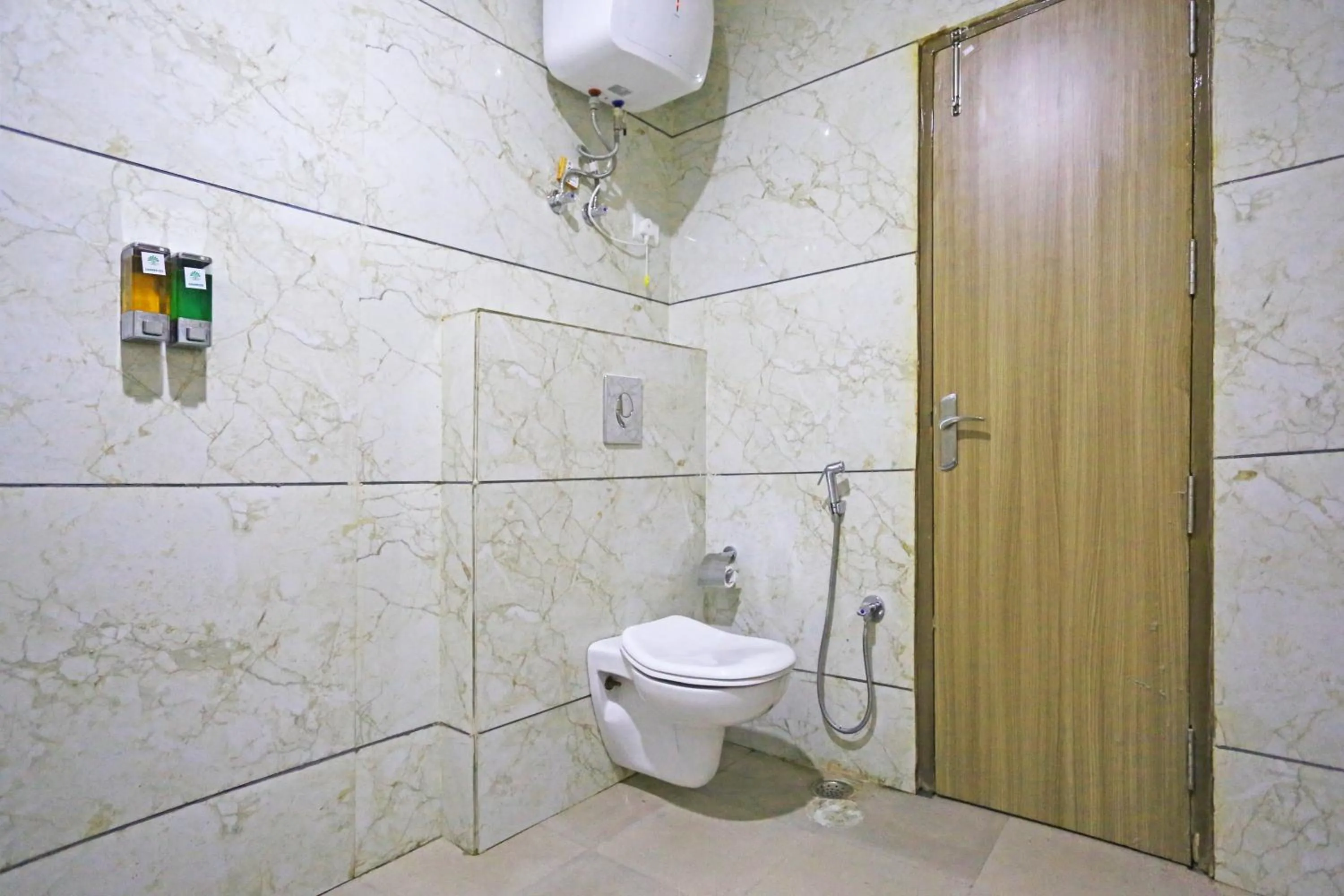 Toilet in Hotel Decent Suites - Delhi Airport