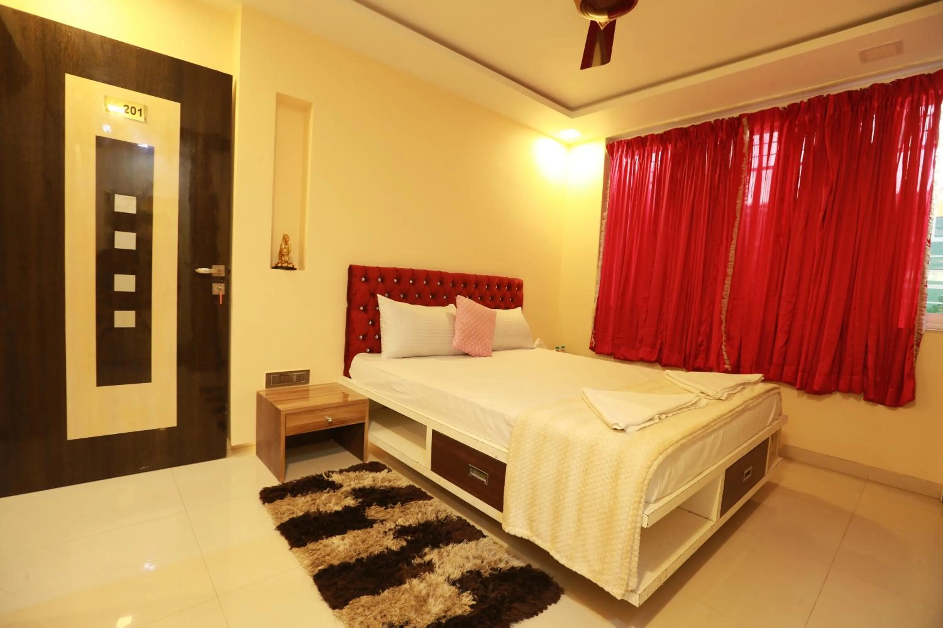 Bed in Villa Residency