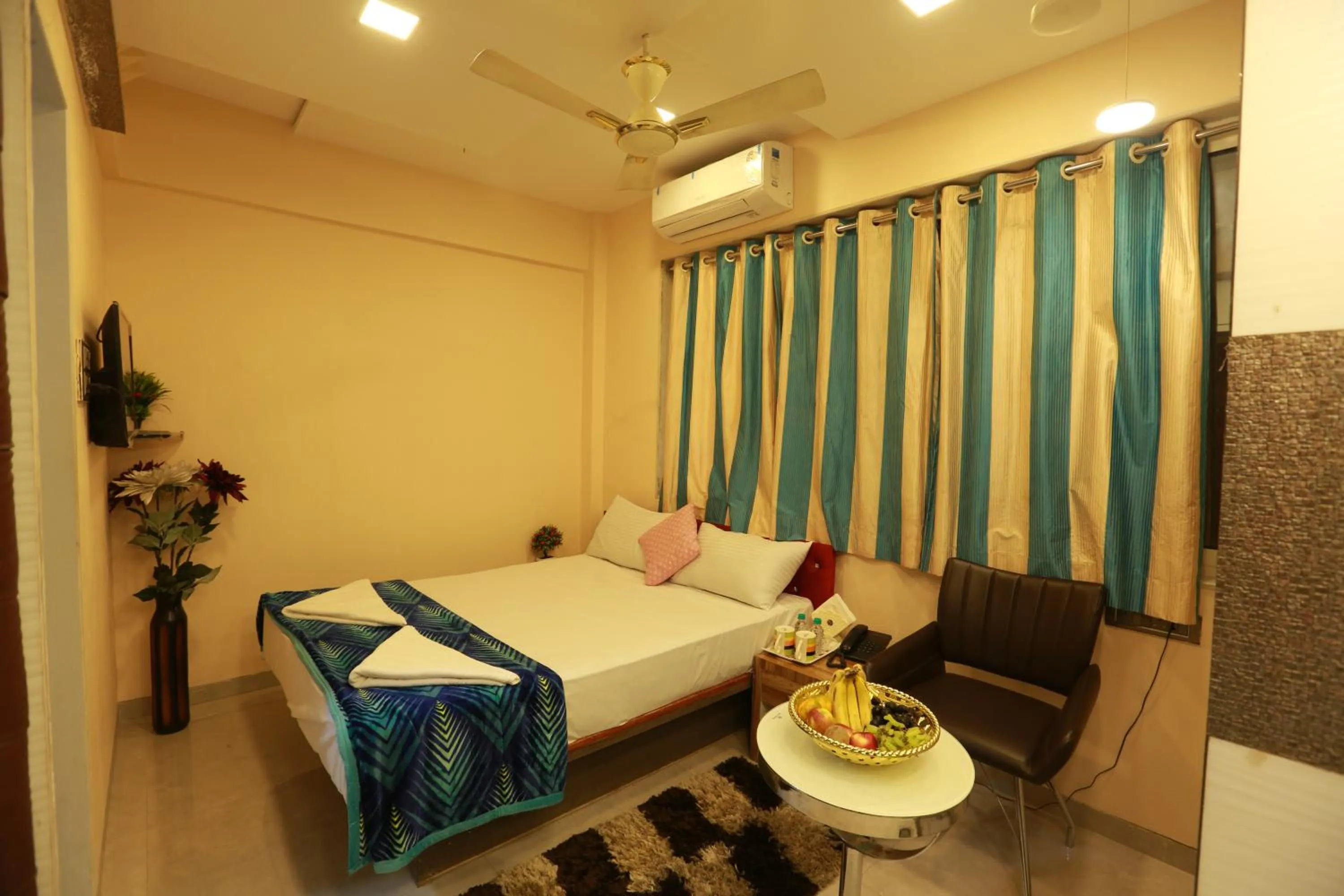 Bed in Villa Residency