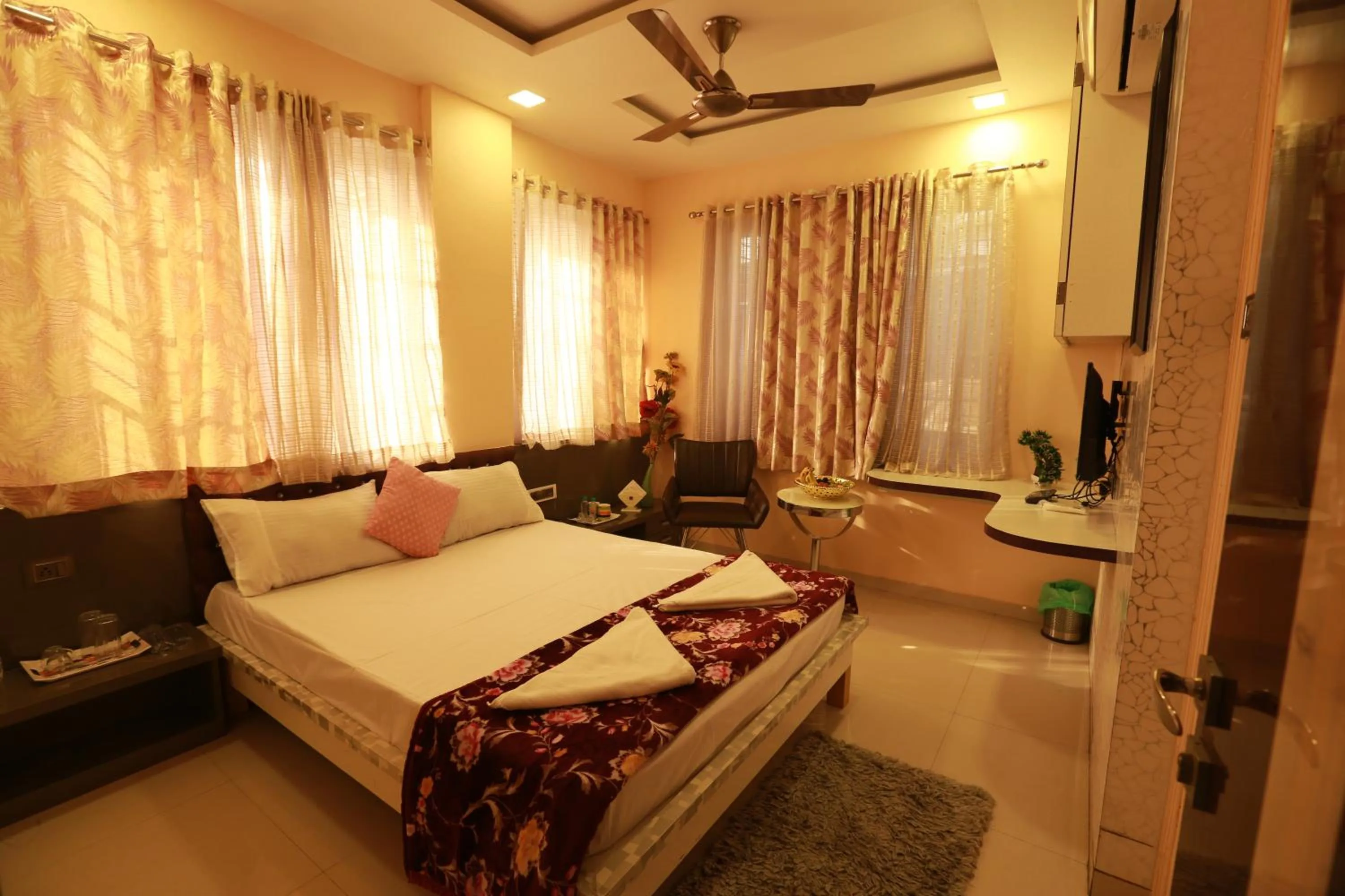 Bed in Villa Residency