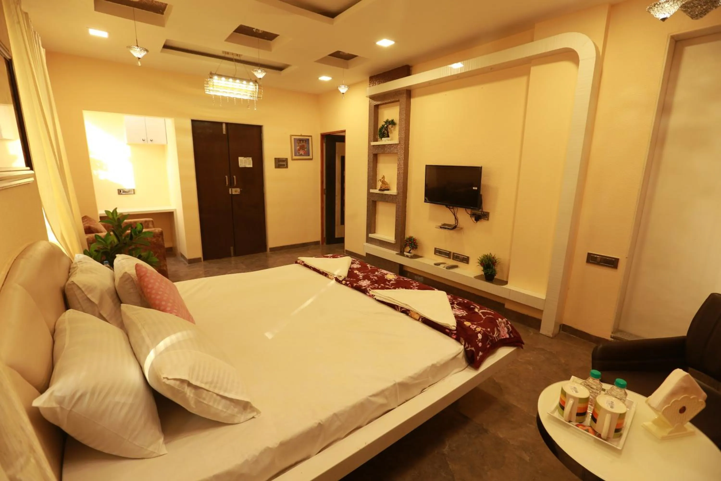 Bed in Villa Residency