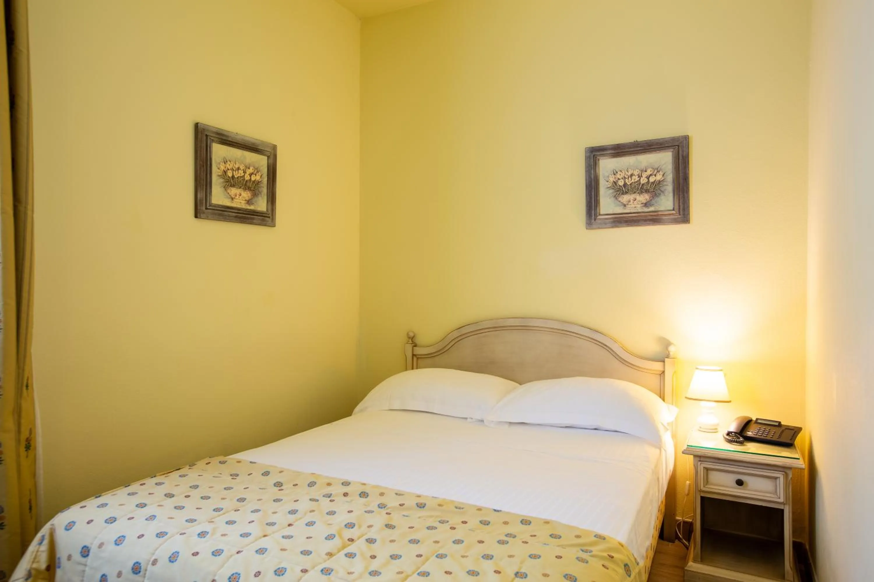 Bed in Hotel Sant'Andrea