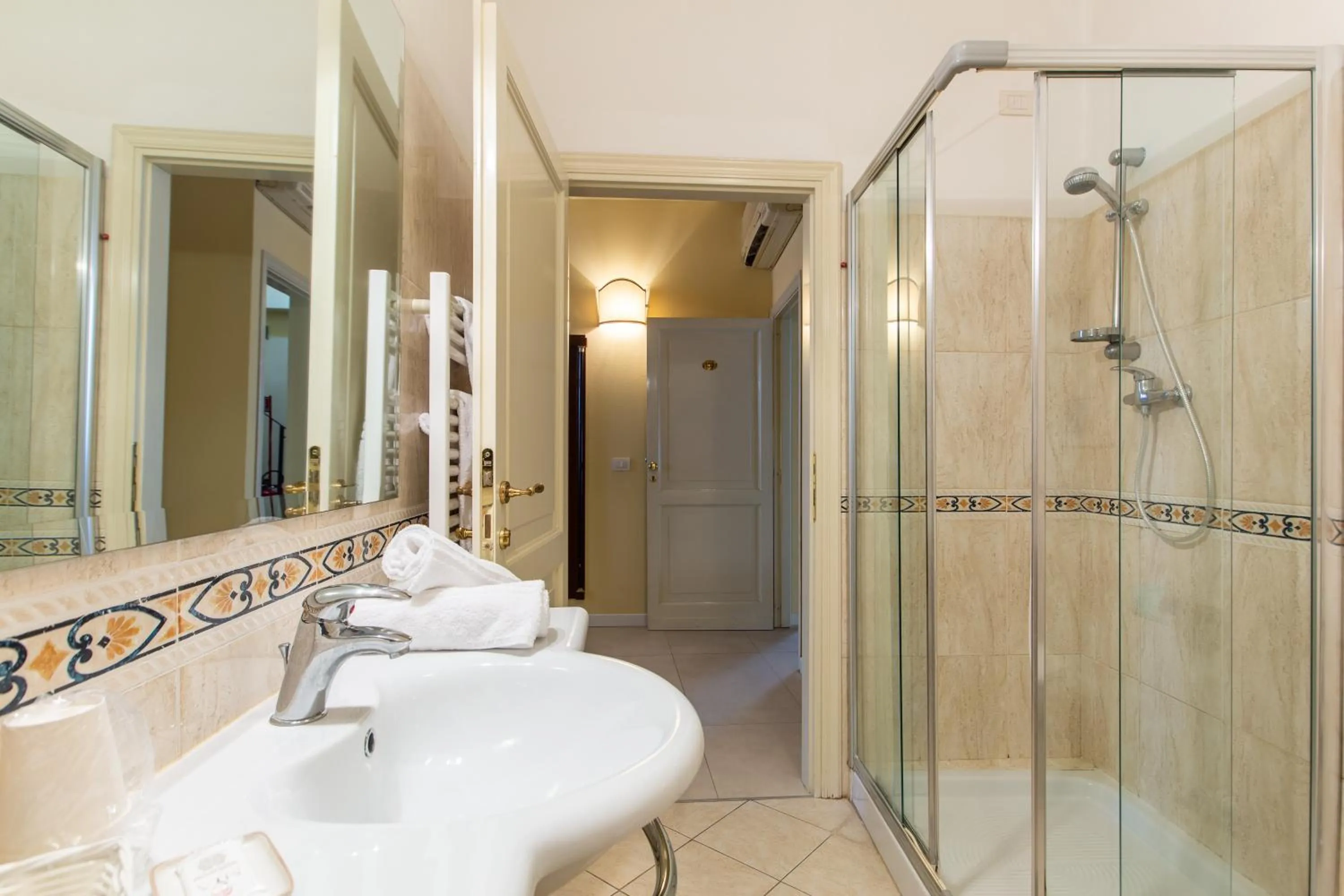 Bathroom in Hotel Sant'Andrea