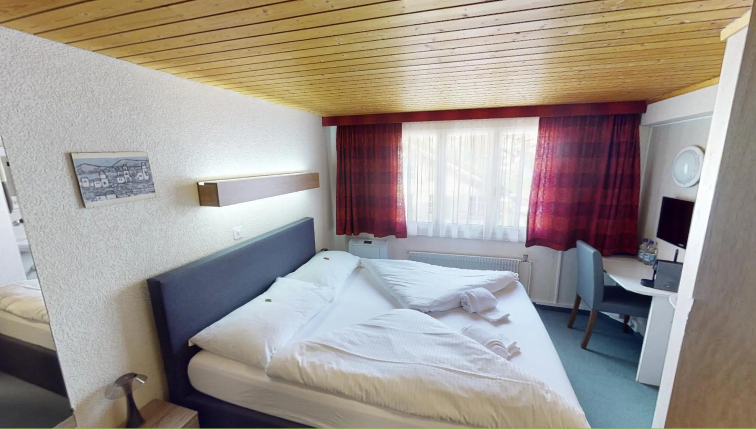 Bed in Boutique Hotel & Restaurant Bären Ringgenberg