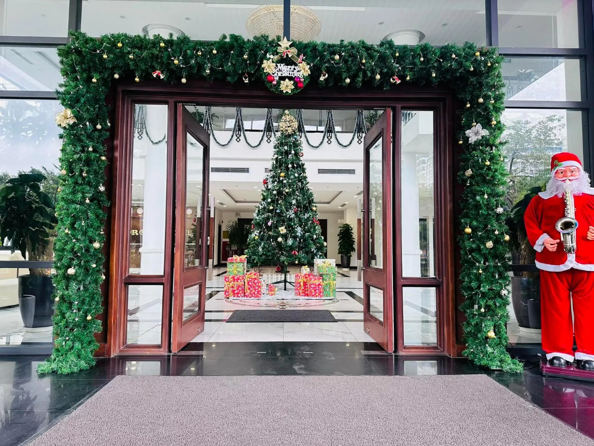 Property building in Khách sạn Thái Bình Dream