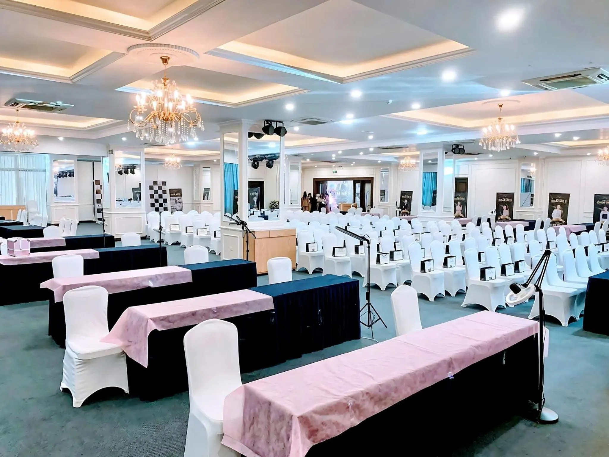 Property building in Khách sạn Thái Bình Dream