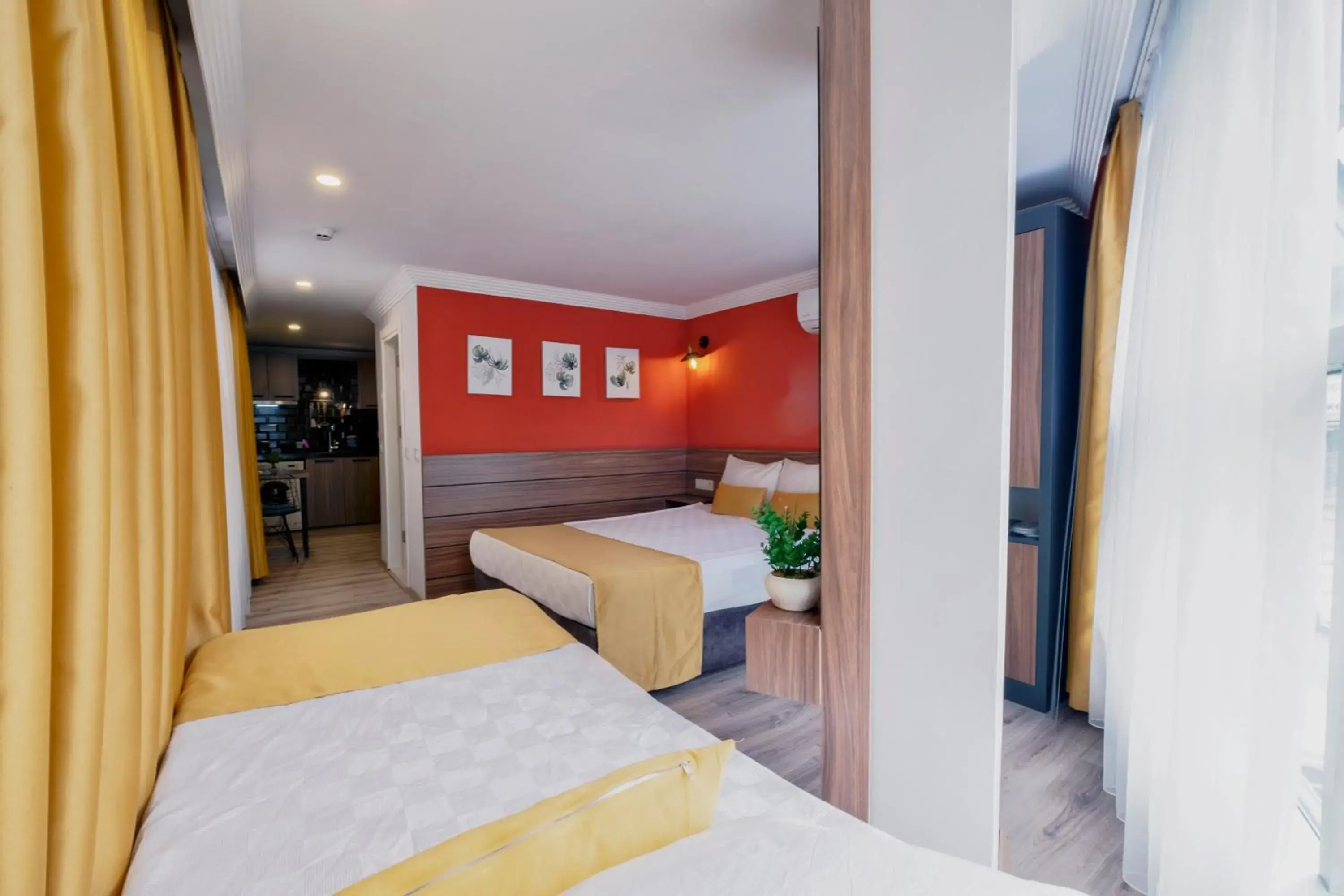 Photo of the whole room, Bed in Terra Rossa Photo of the whole room, Bed in Terra Rossa