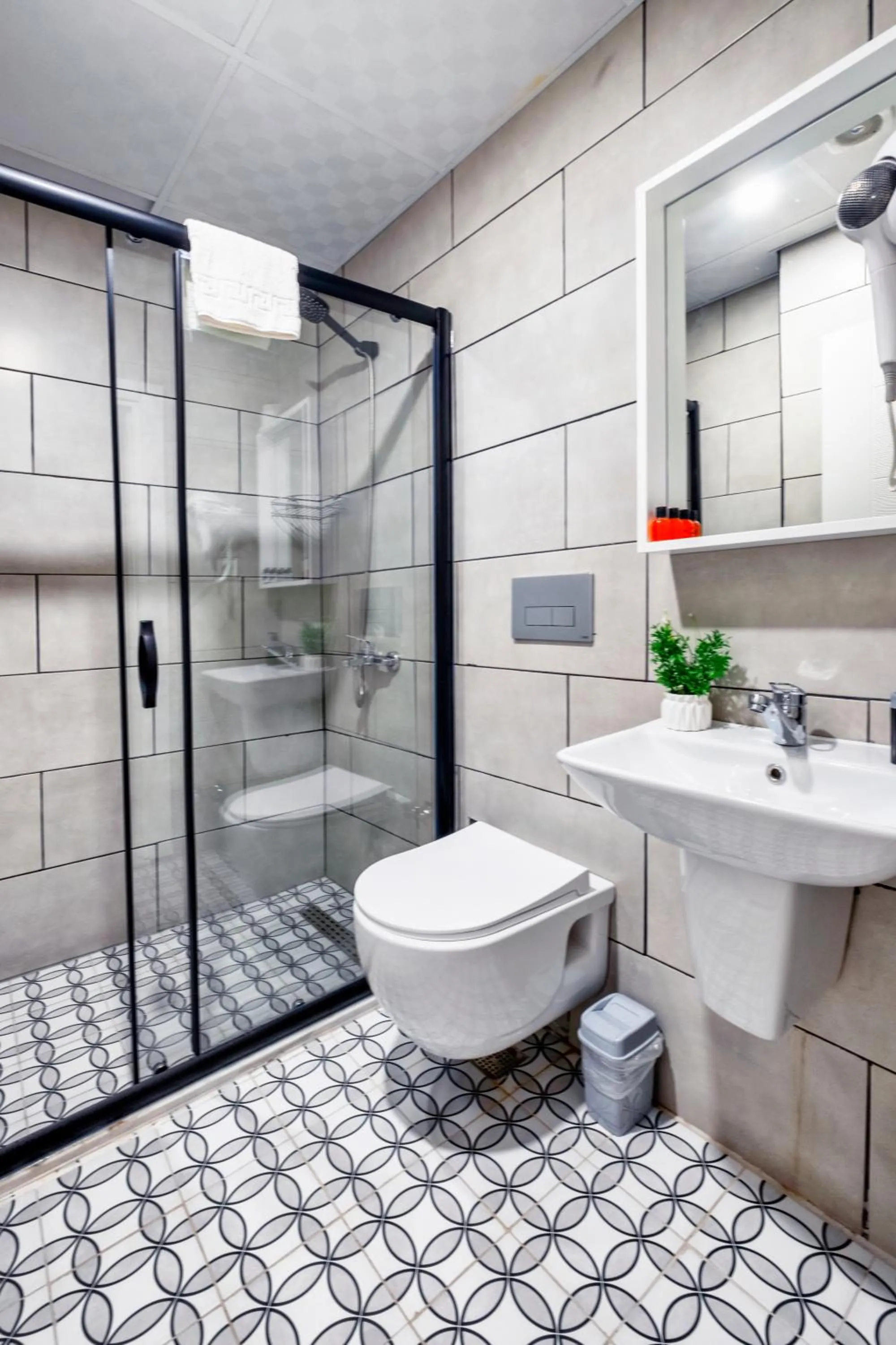 Toilet in Terra Rossa