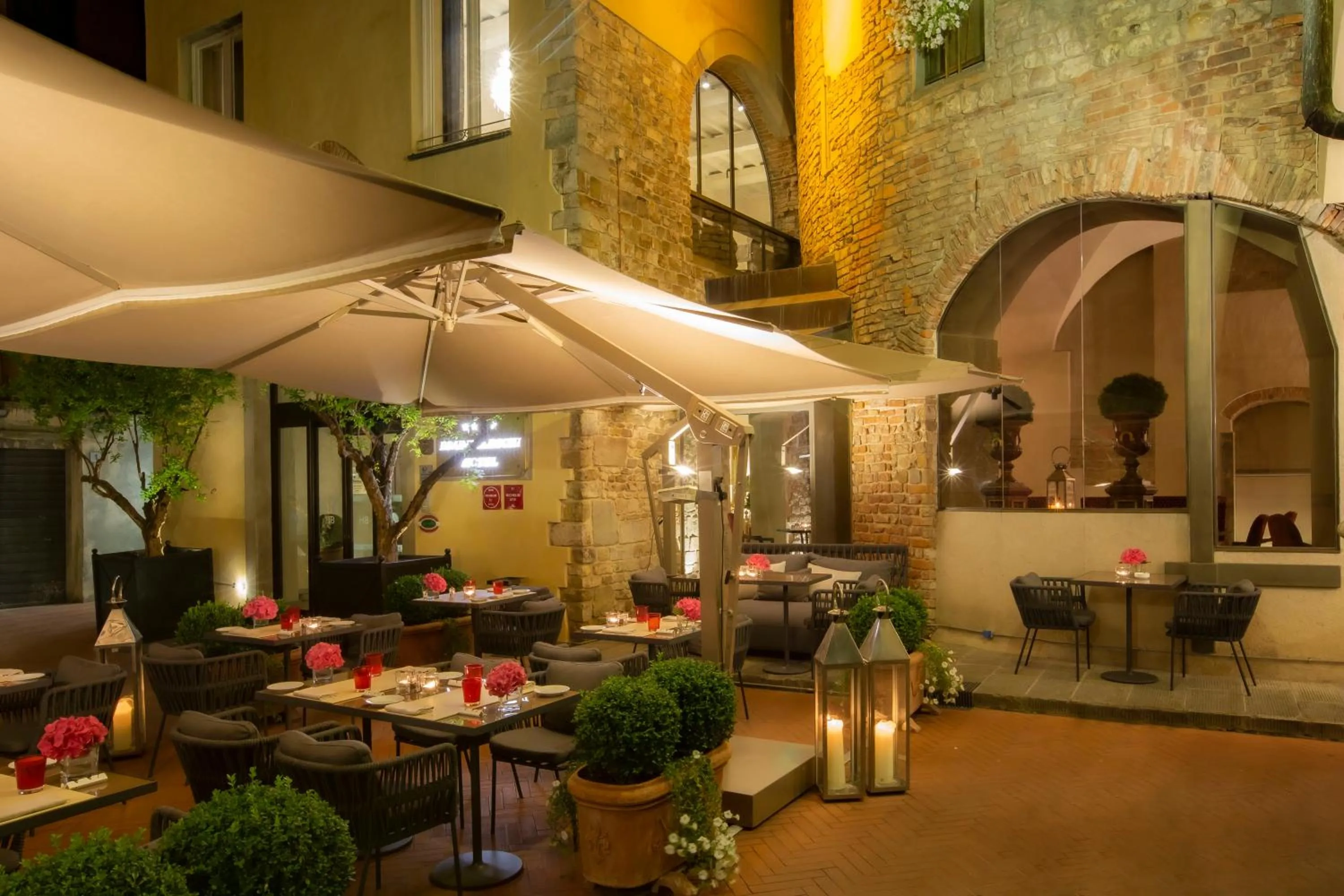 Patio in Brunelleschi Hotel