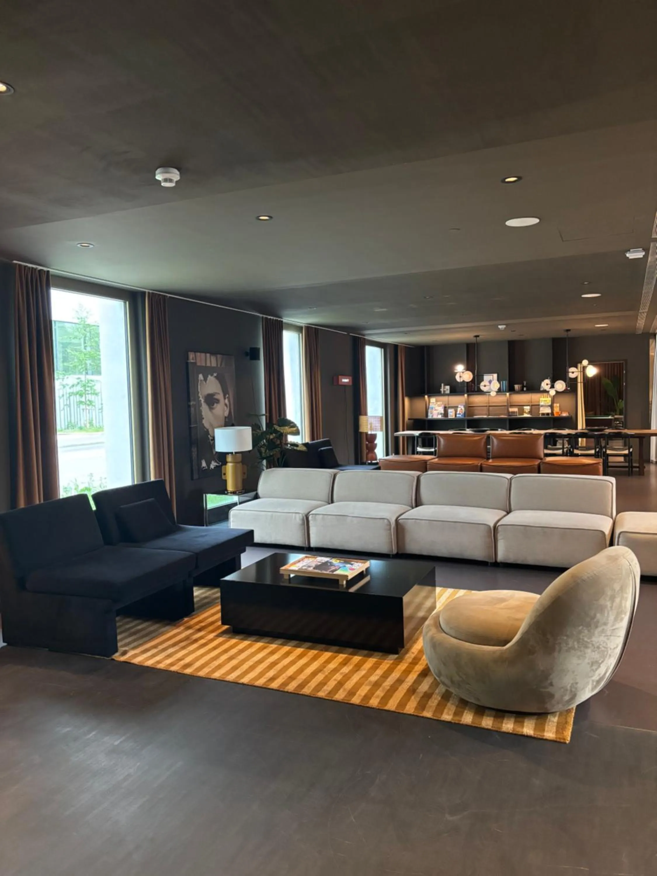 Living room in City Pop 2Night Basel - Self check-in