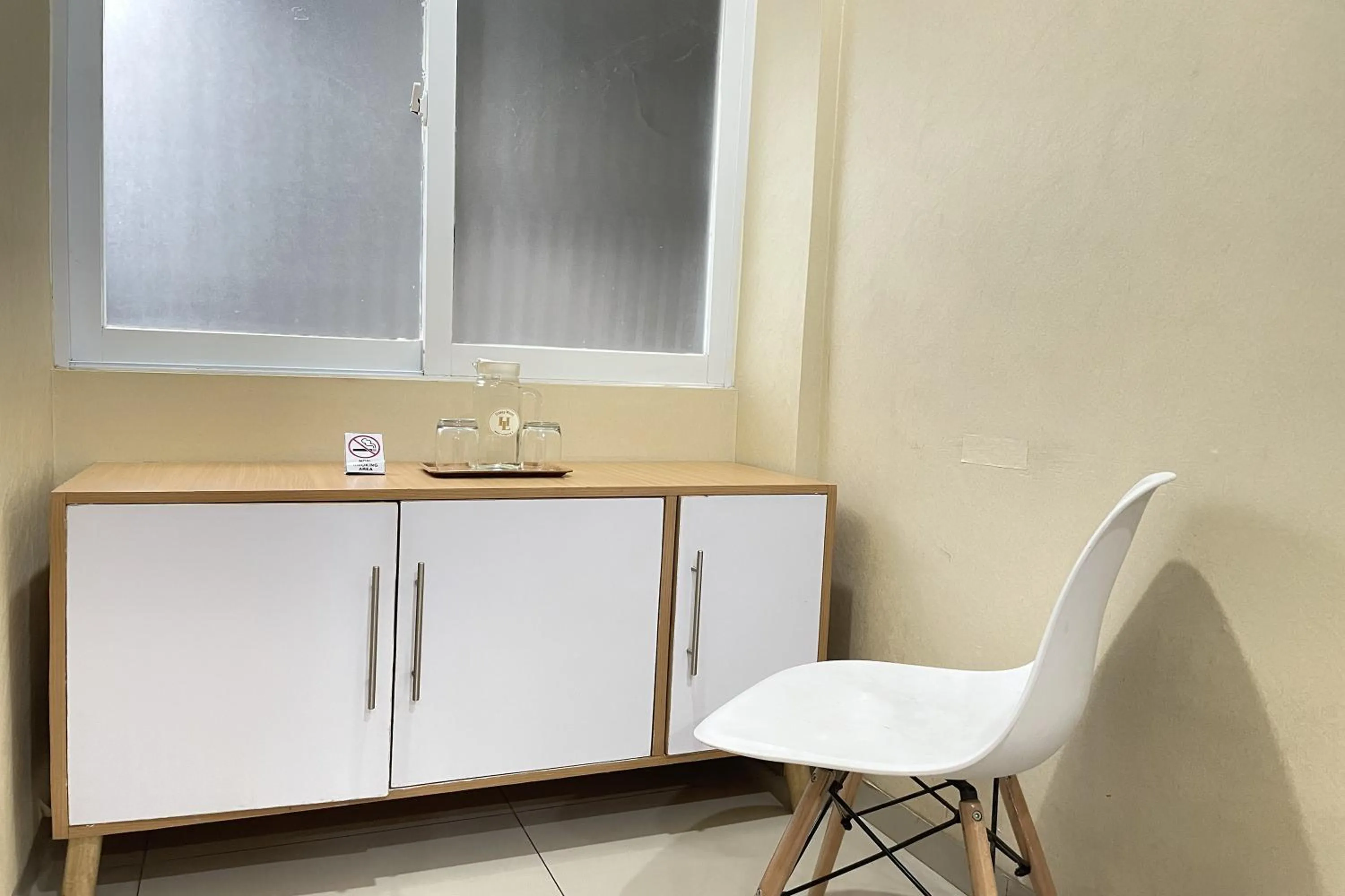 Bedroom in Hotel Lengkong 2