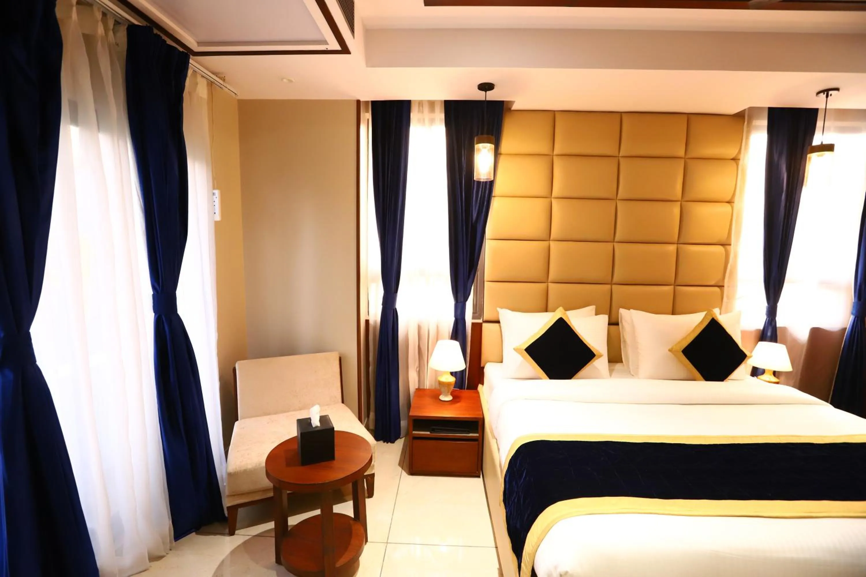 Bed in Sanca International Hotel in Patel Nagar Delhi