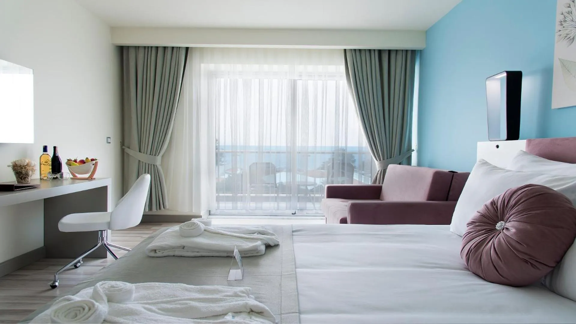 Day, Bed in Flora Garden Ephesus Kusadasi - All Inclusive