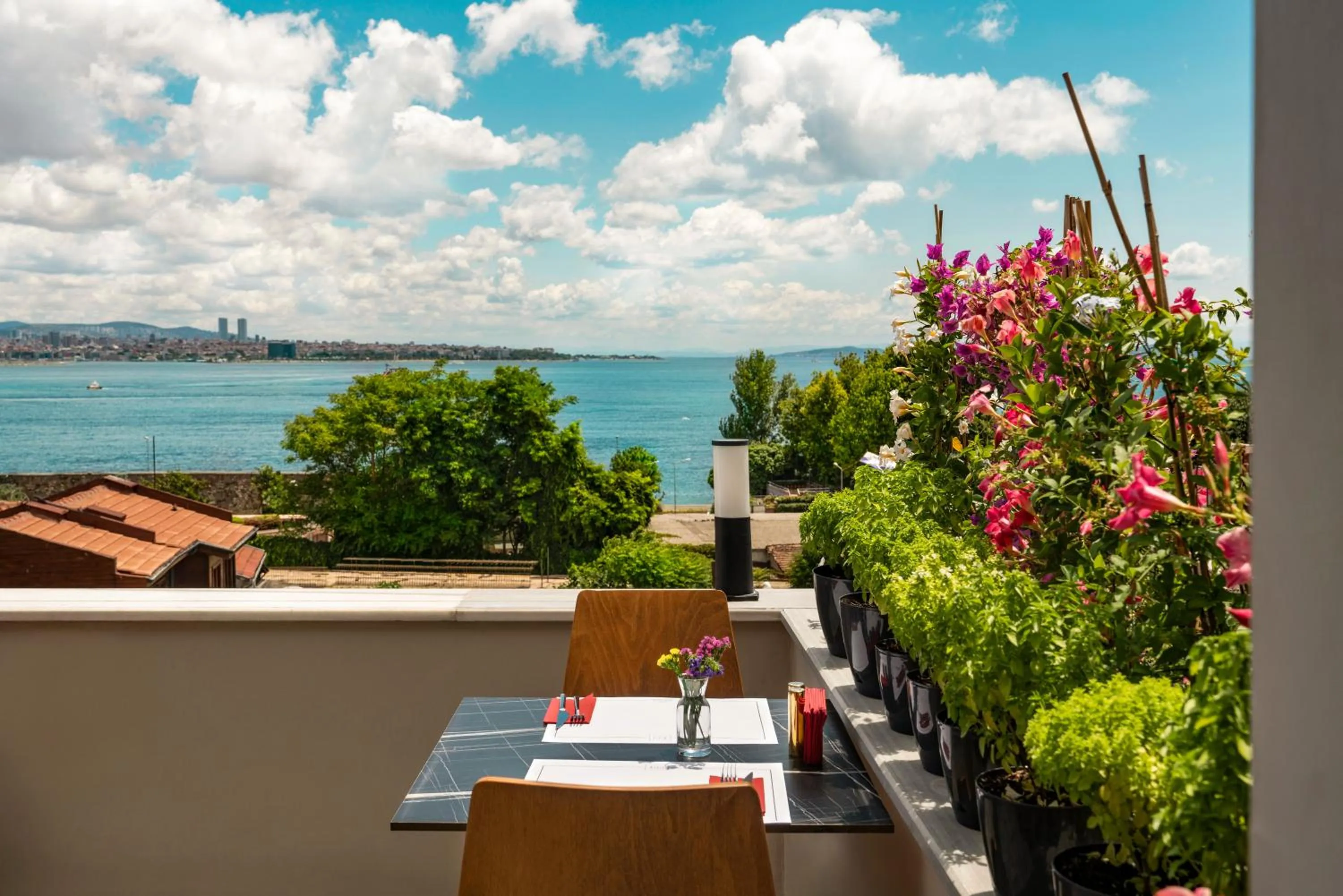 Restaurant/places to eat in Royan Hotel Hagia Sophia, a member of Radisson Individuals