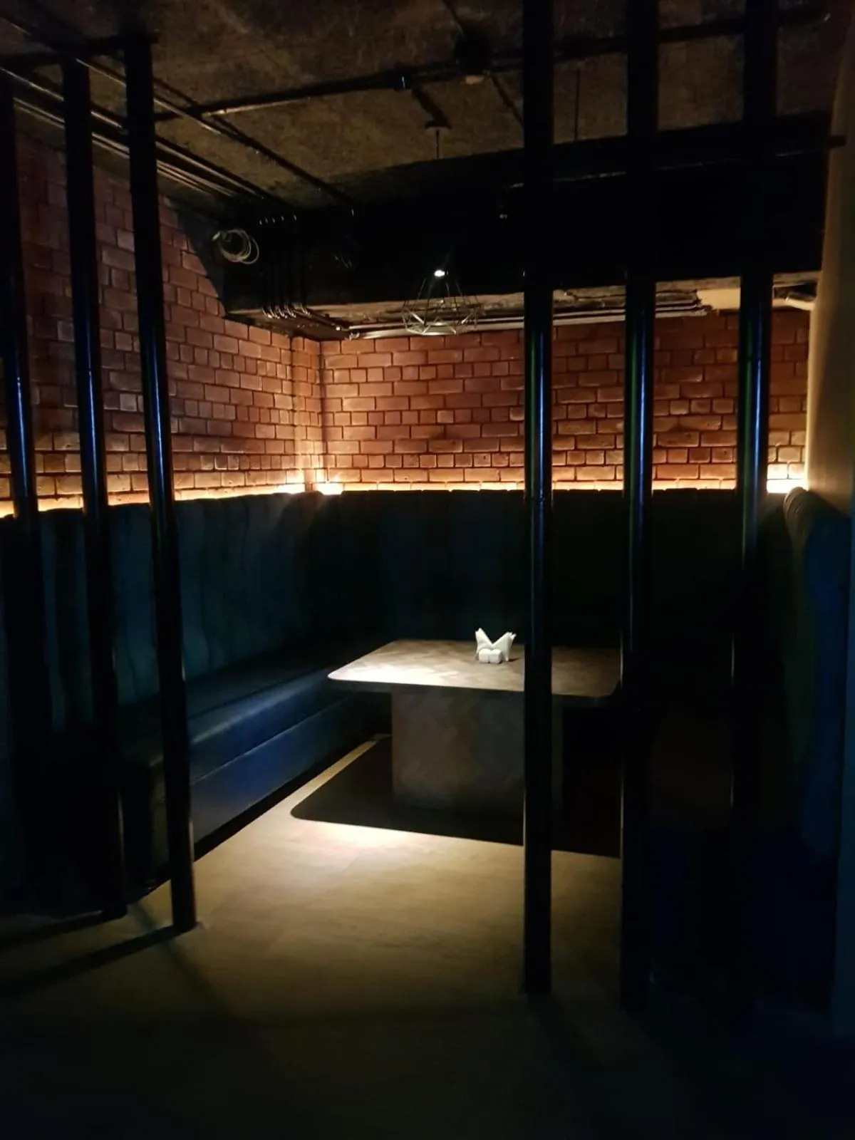 Nightclub / DJ in The Kings Park Grand-Near US Consulate