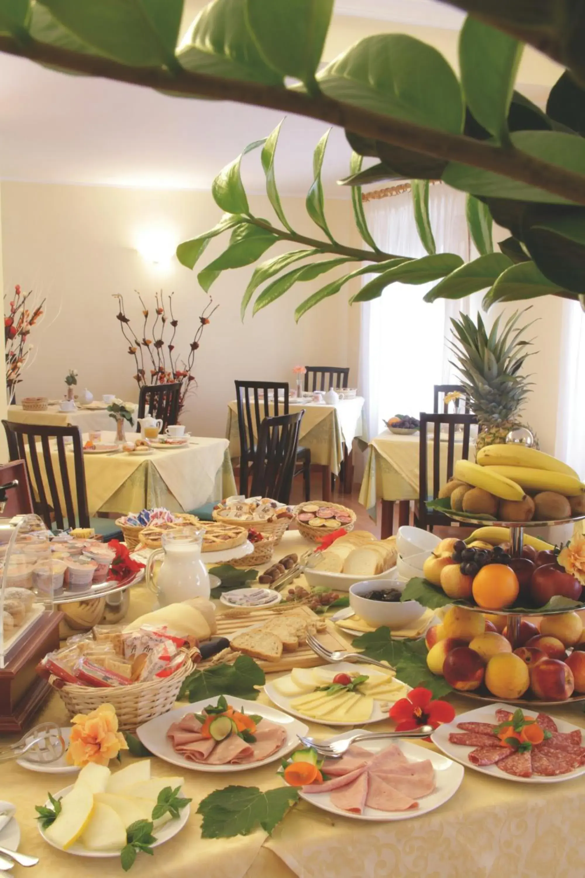 Restaurant/places to eat in Hotel Tirreno Restaurant/places to eat in Hotel Tirreno