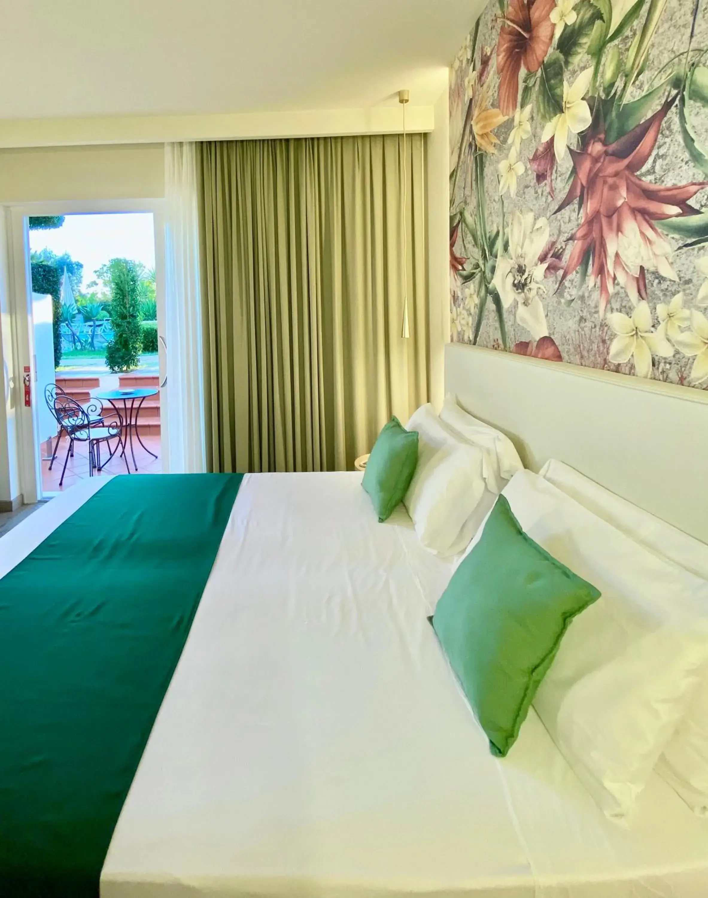 Photo of the whole room, Bed in Hotel Tirreno Photo of the whole room, Bed in Hotel Tirreno