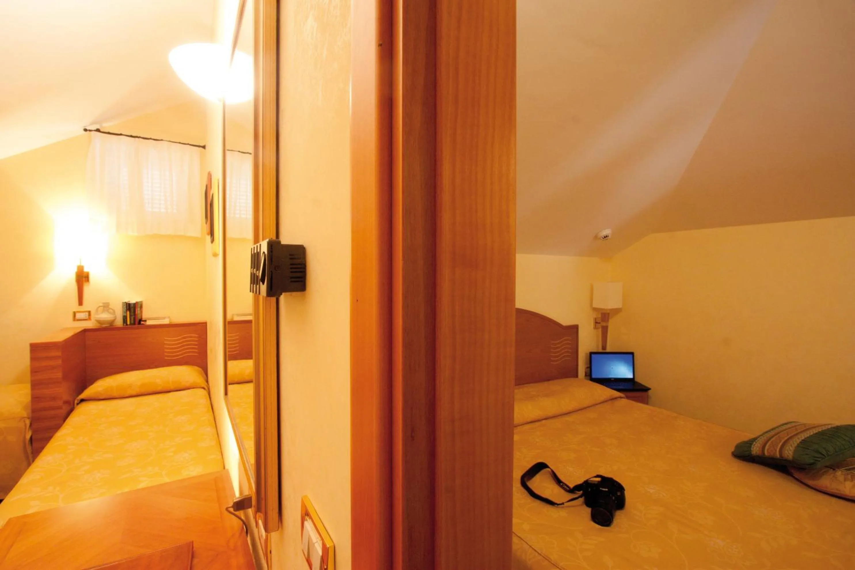 Bedroom, Bed in Hotel Tirreno