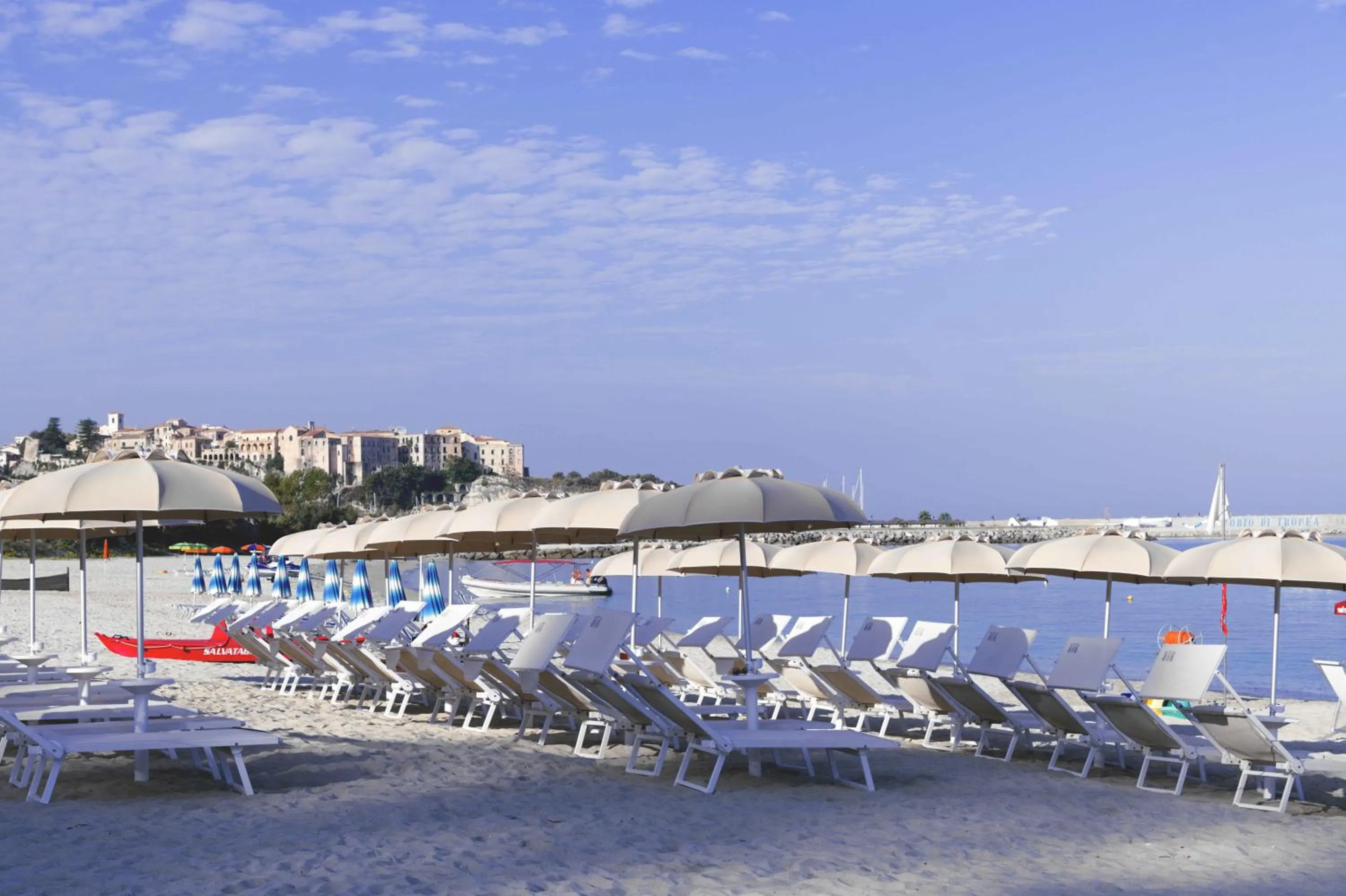 Beach in Hotel Tirreno