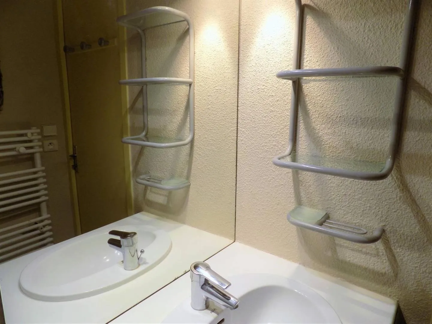 Shower in Saint Georges de Didonne - BEL APPARTEMENT proche PLAGE et CENTRE VILLE