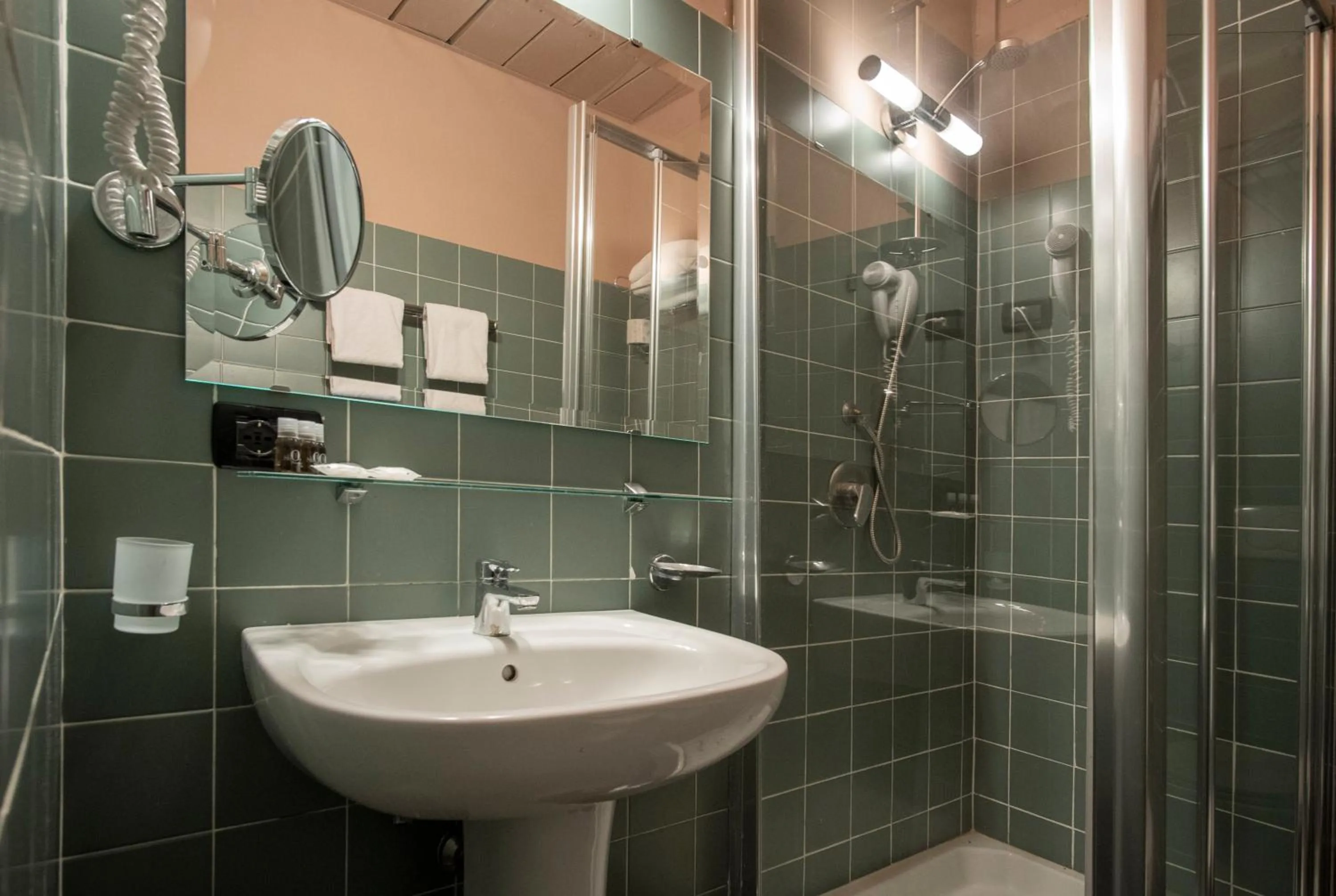 Bathroom in Hotel Milani