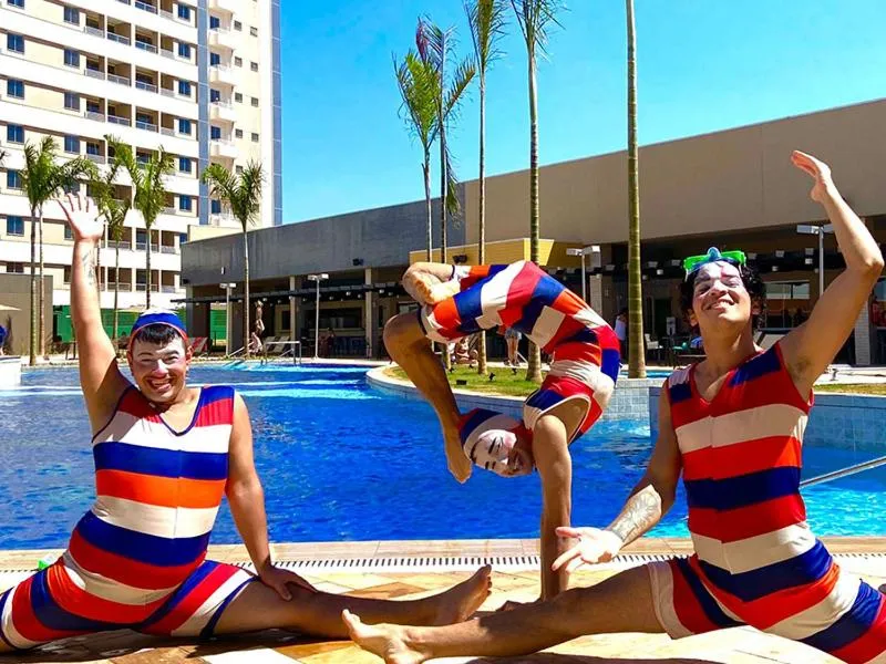 People in Solar das Aguas Park