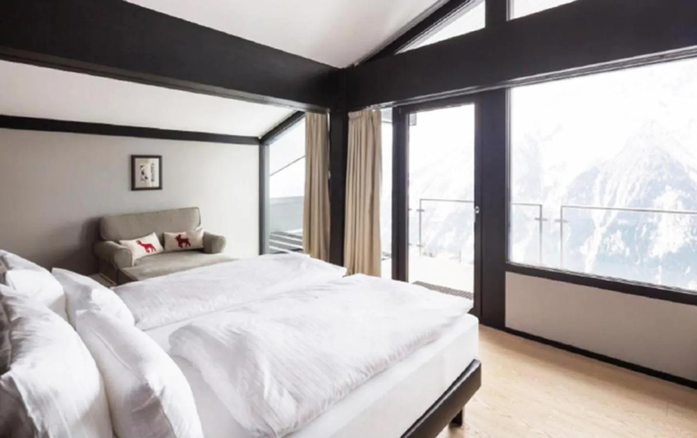 Bedroom, Bed in Lauchernalp Resort Residences