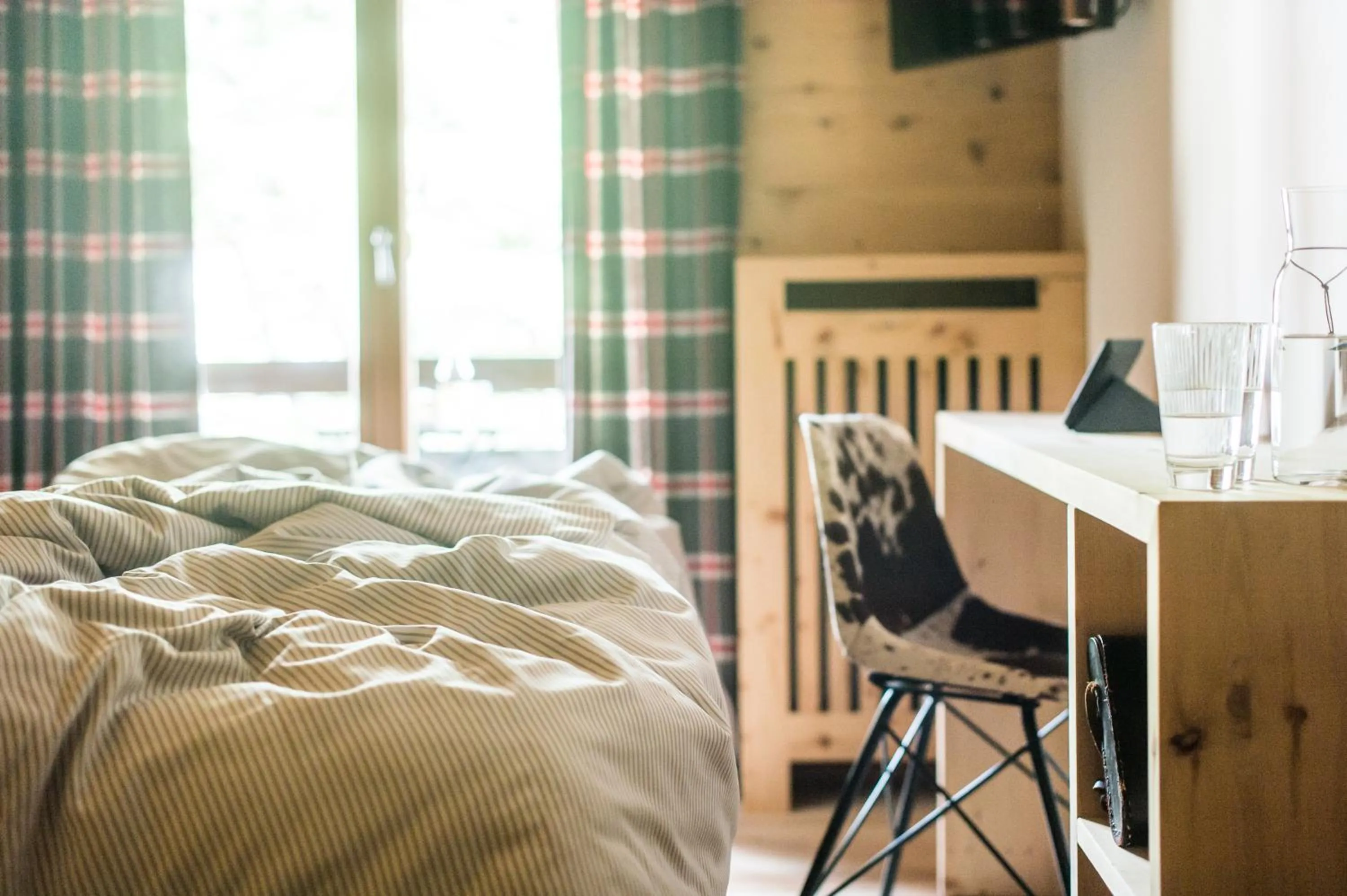 fireplace, Bed in La Genzianella Bormio