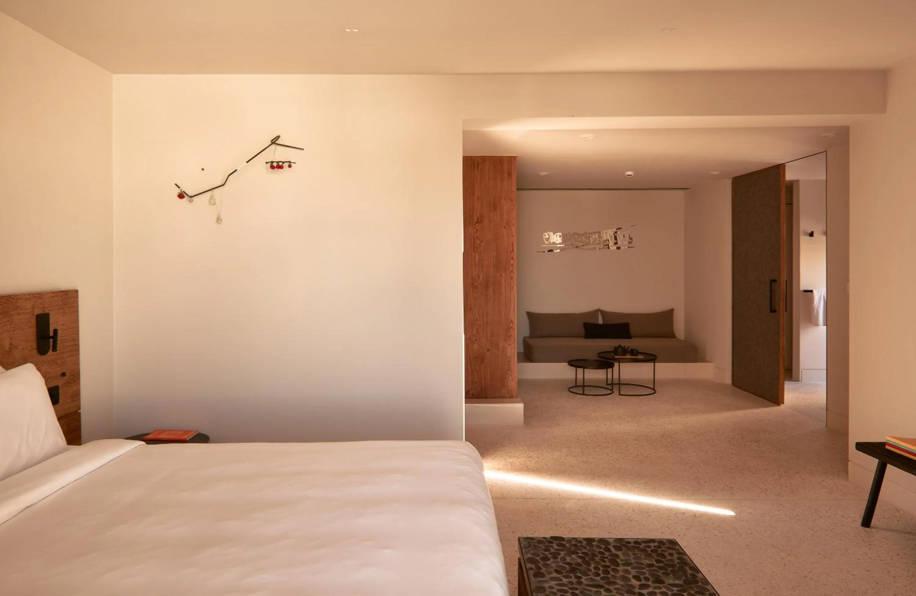 Photo of the whole room, Bed in Noūs Santorini