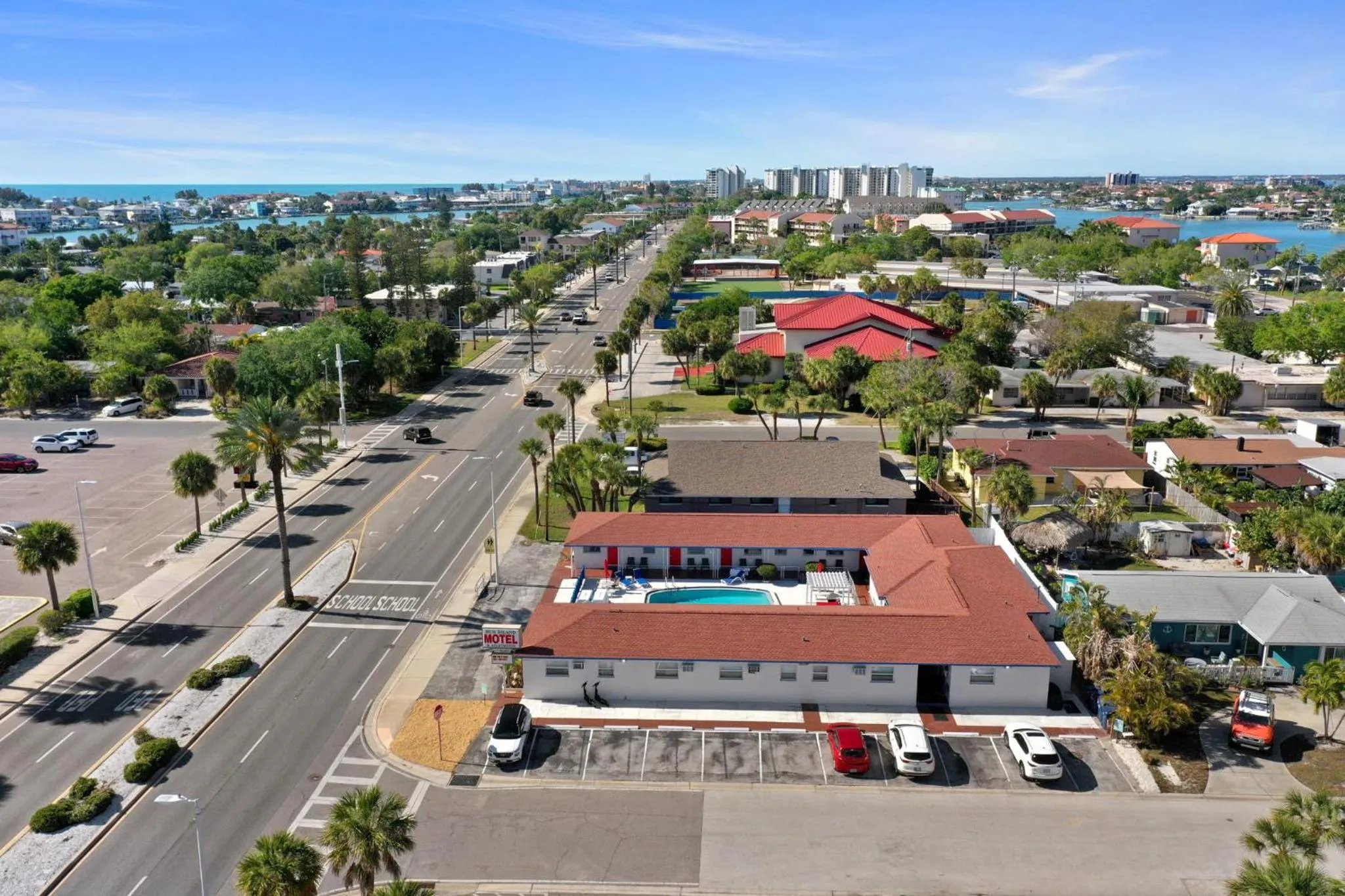 Property building in Sun Island Motel