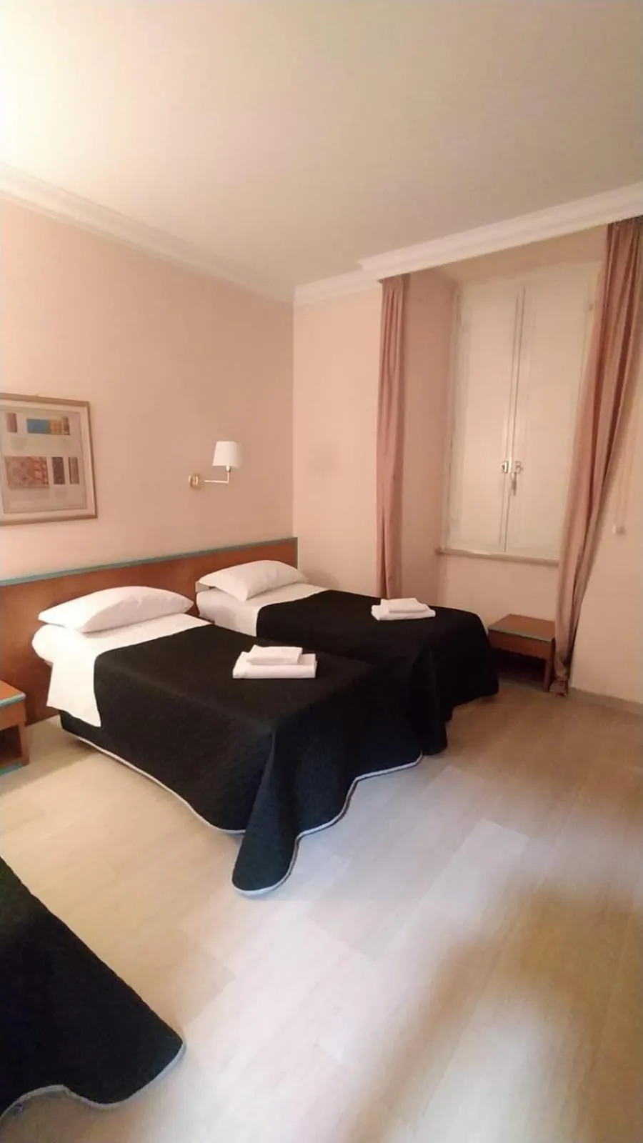 Bed in Hotel Center 1