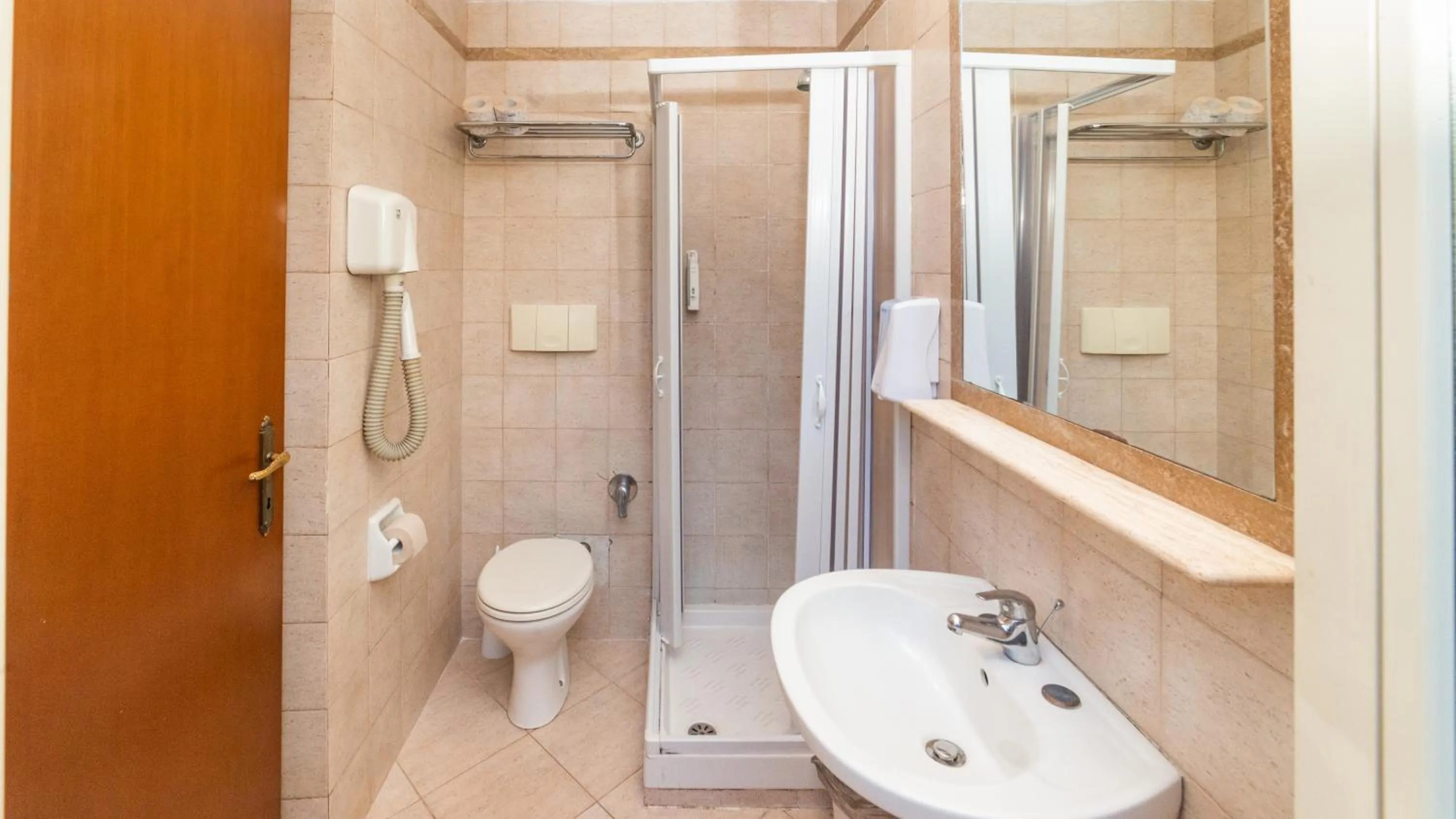 Bathroom in Hotel Center 2