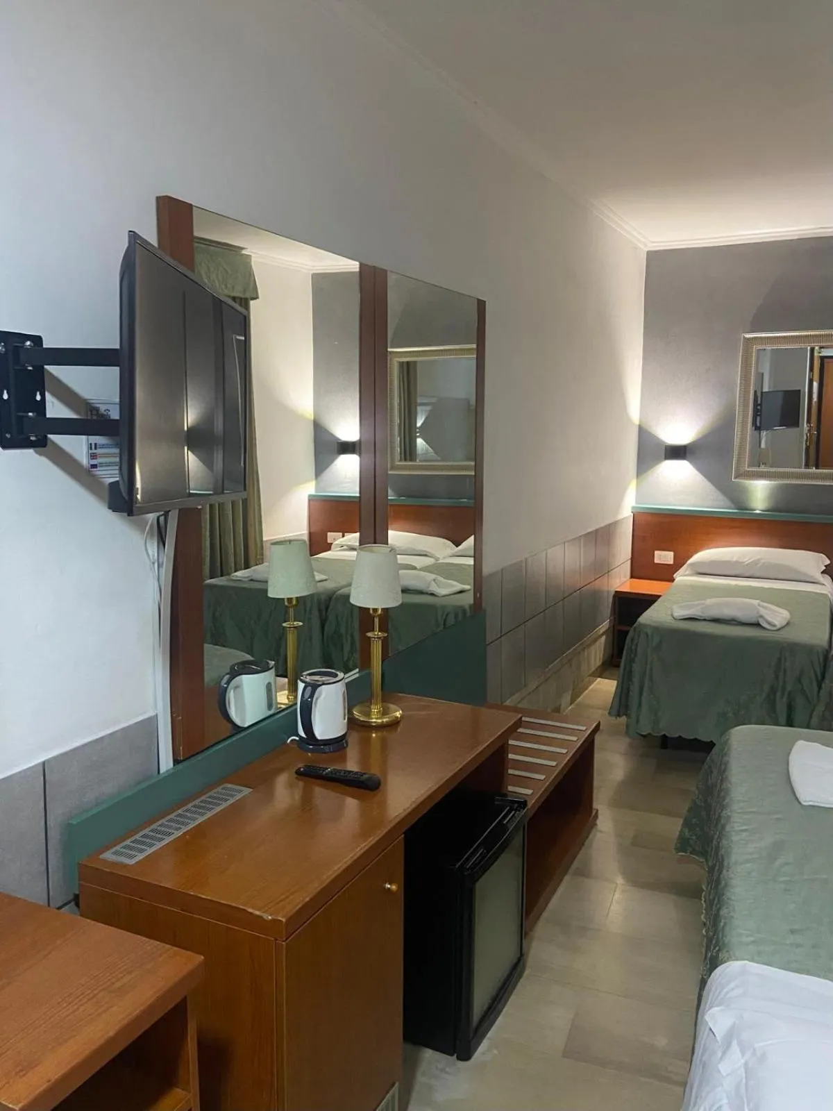 Bed in Hotel Center 2