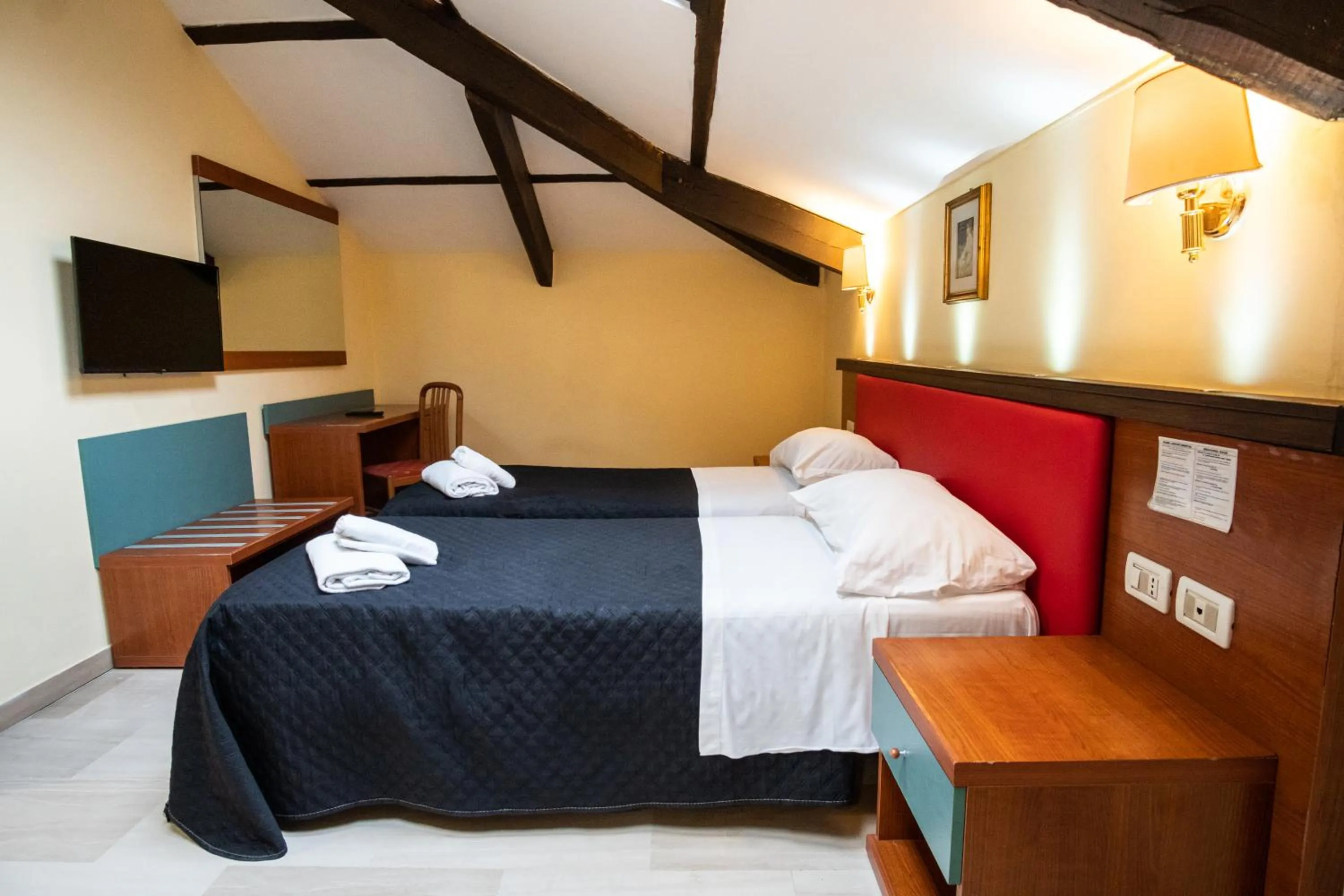 Bedroom, Bed in Hotel Center 2