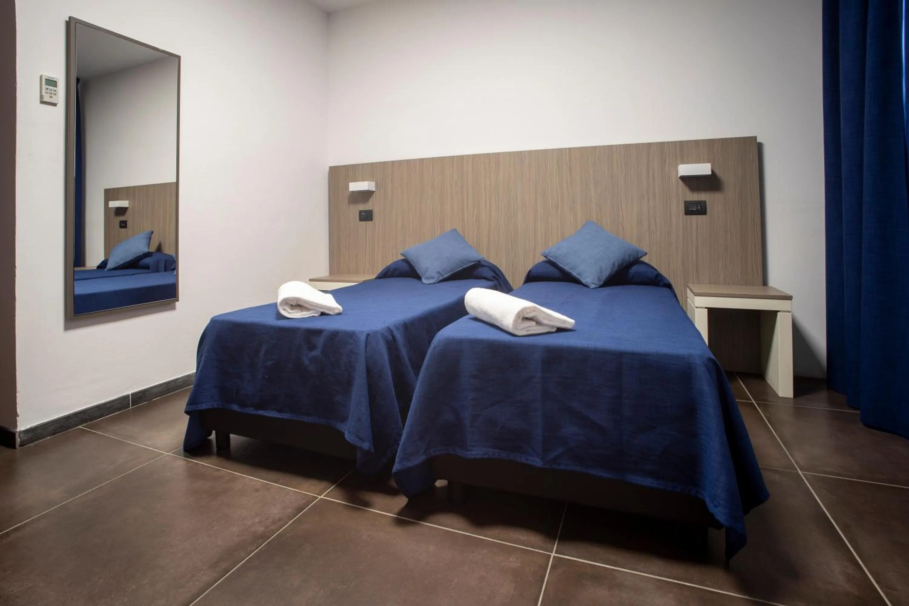 Bedroom, Bed in Tiby Hotel