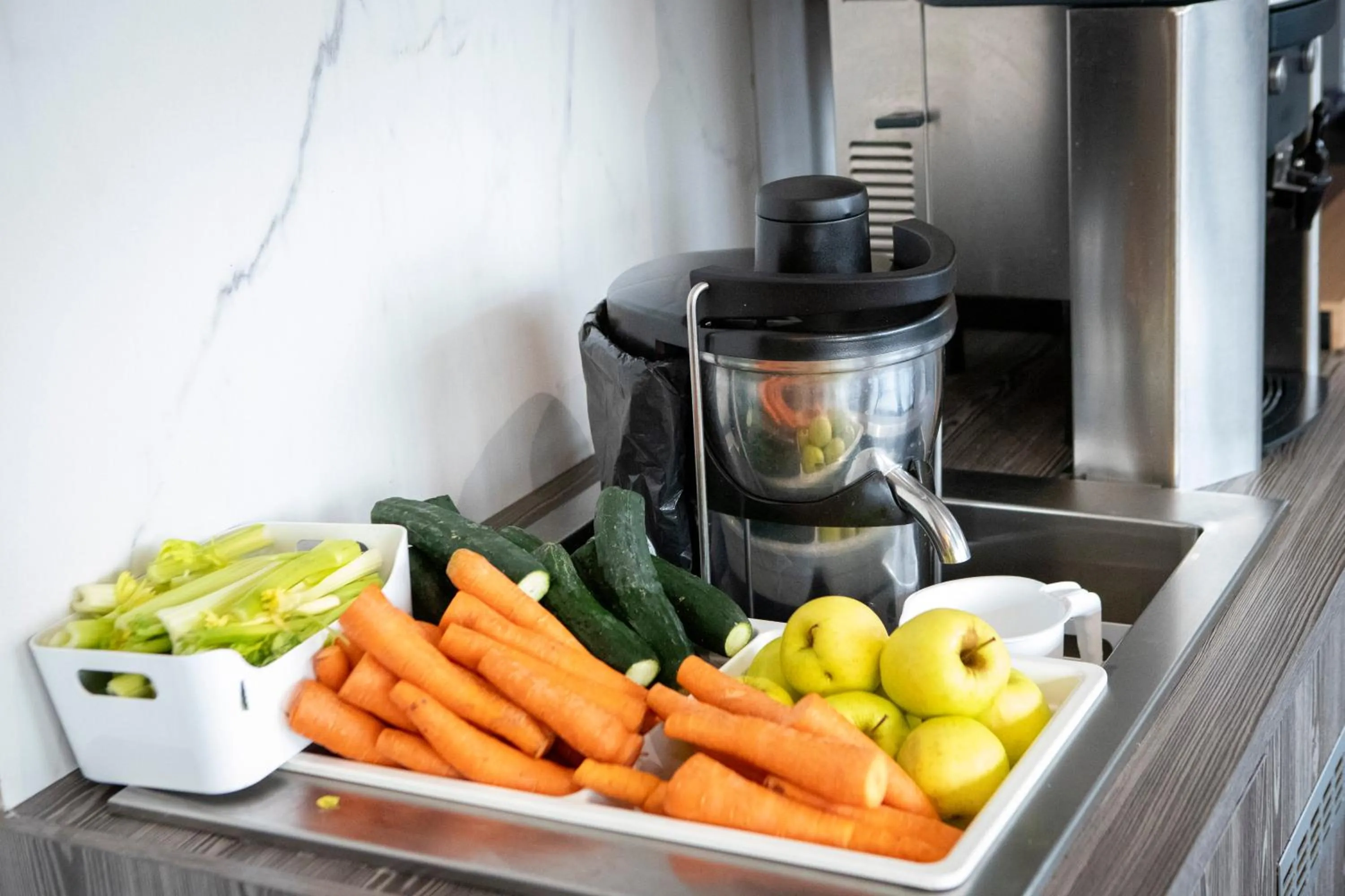 Food and drinks in Tiby Hotel