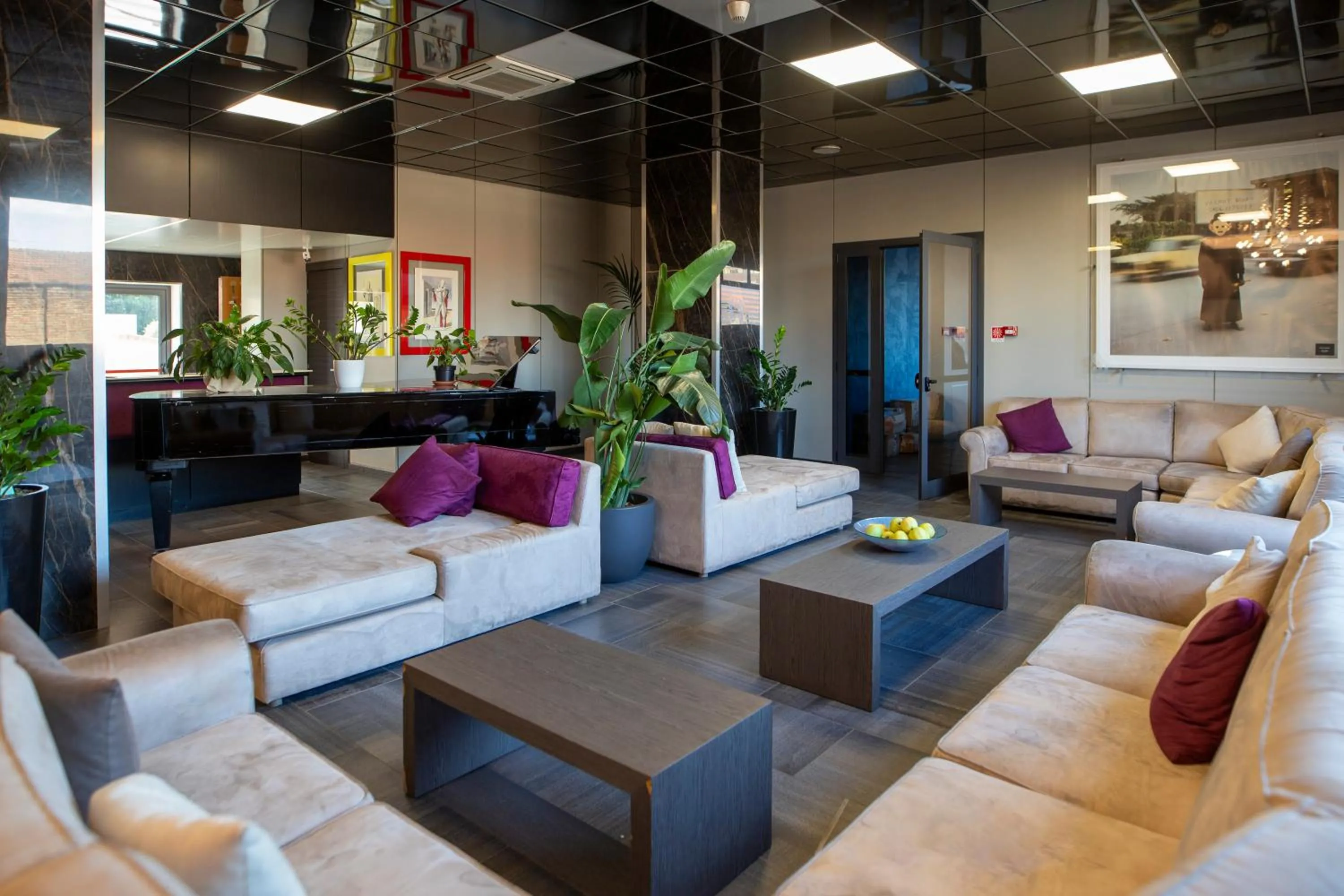 Lobby or reception in Tiby Hotel