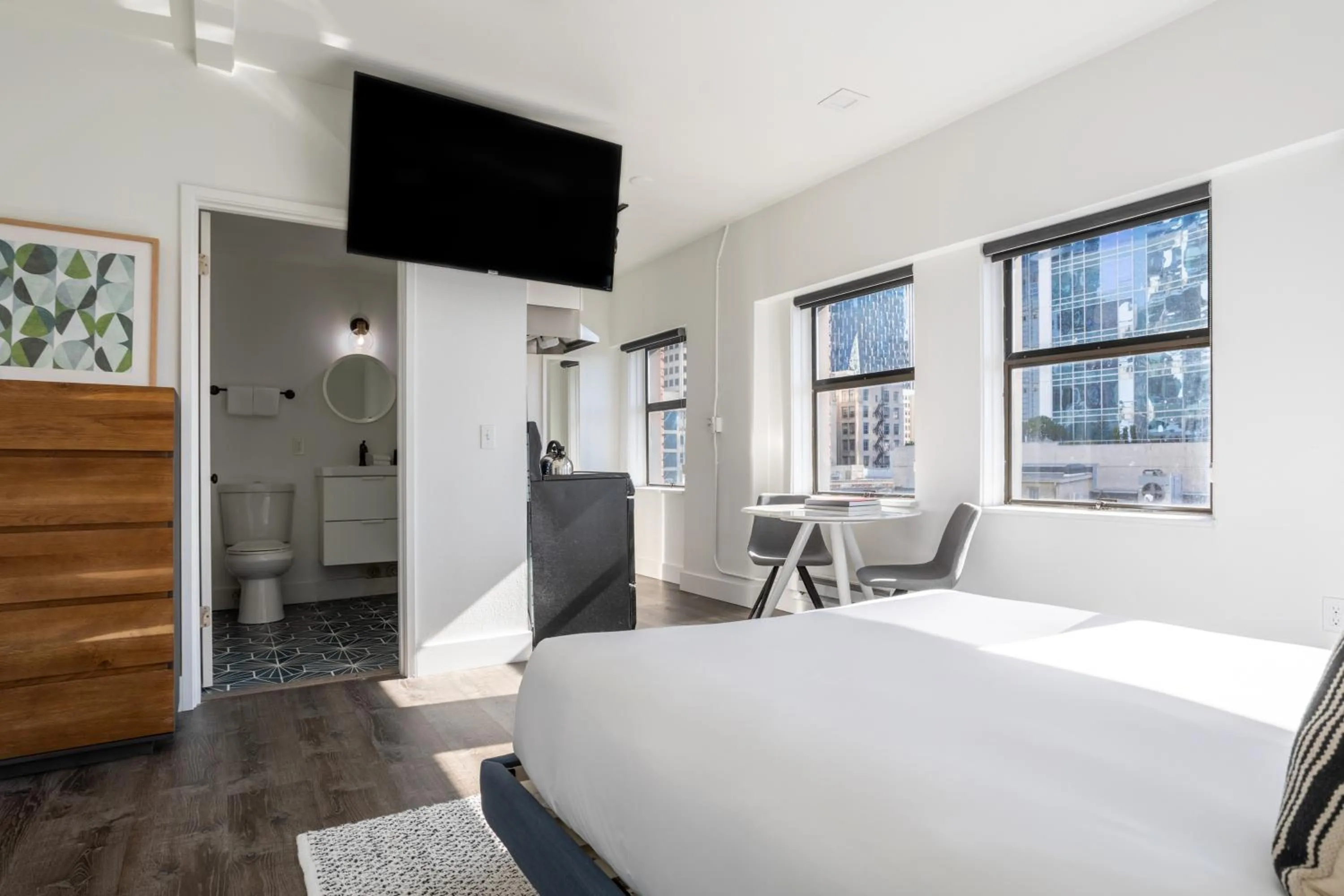 Bedroom, Bed in Reside Seattle Downtown, a Wyndham Residence