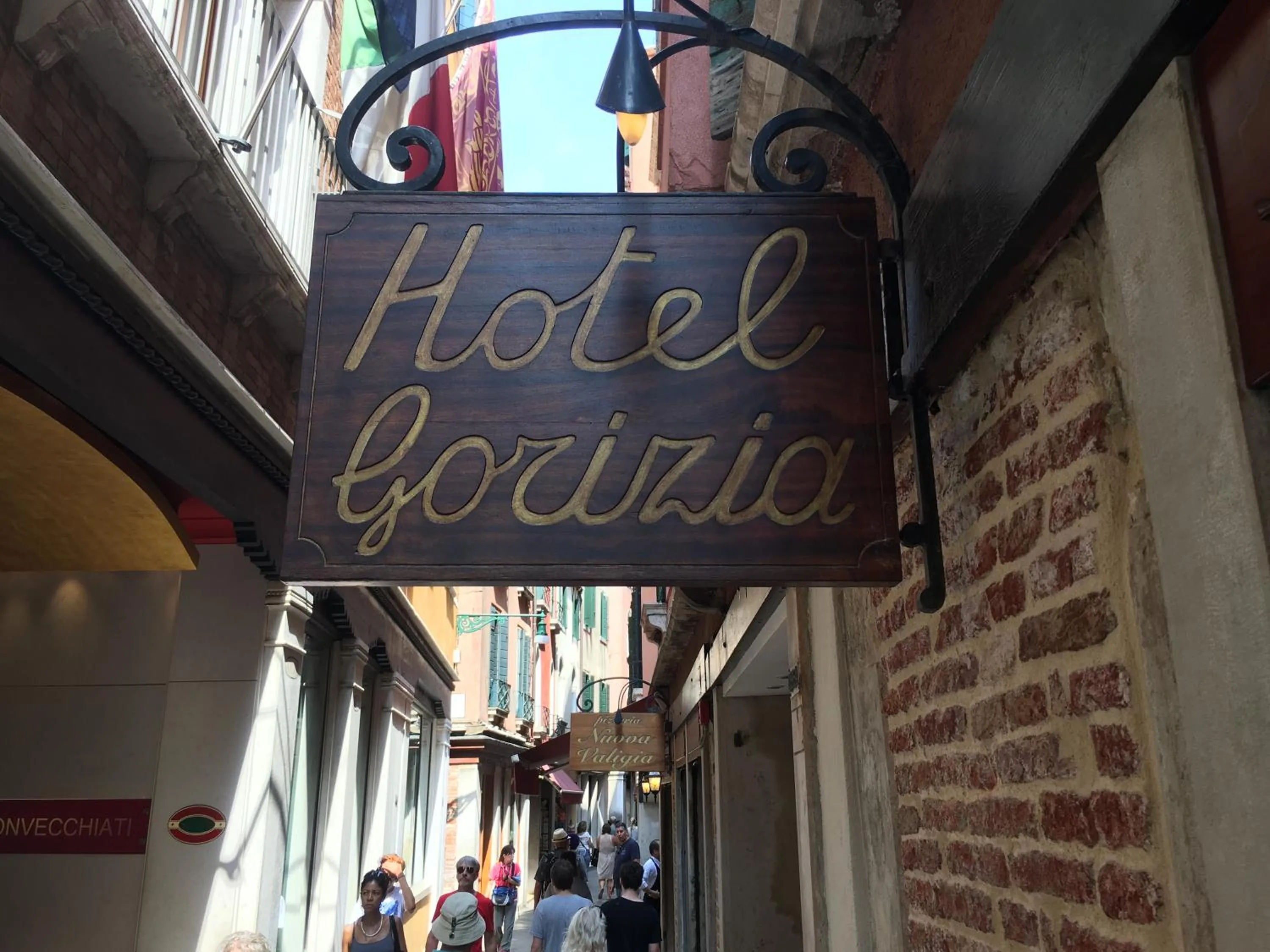 Facade/entrance in Hotel Gorizia a La Valigia