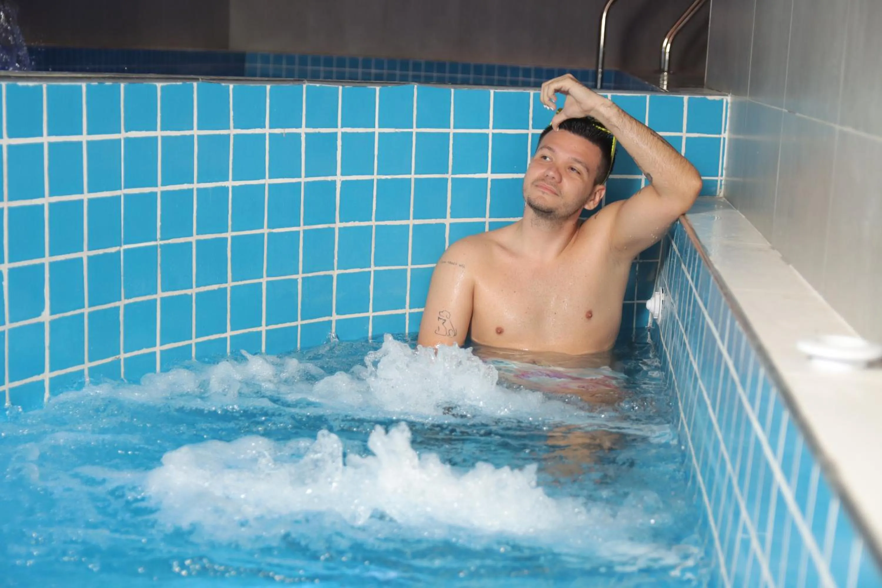 Swimming pool in HOTEL OSHO