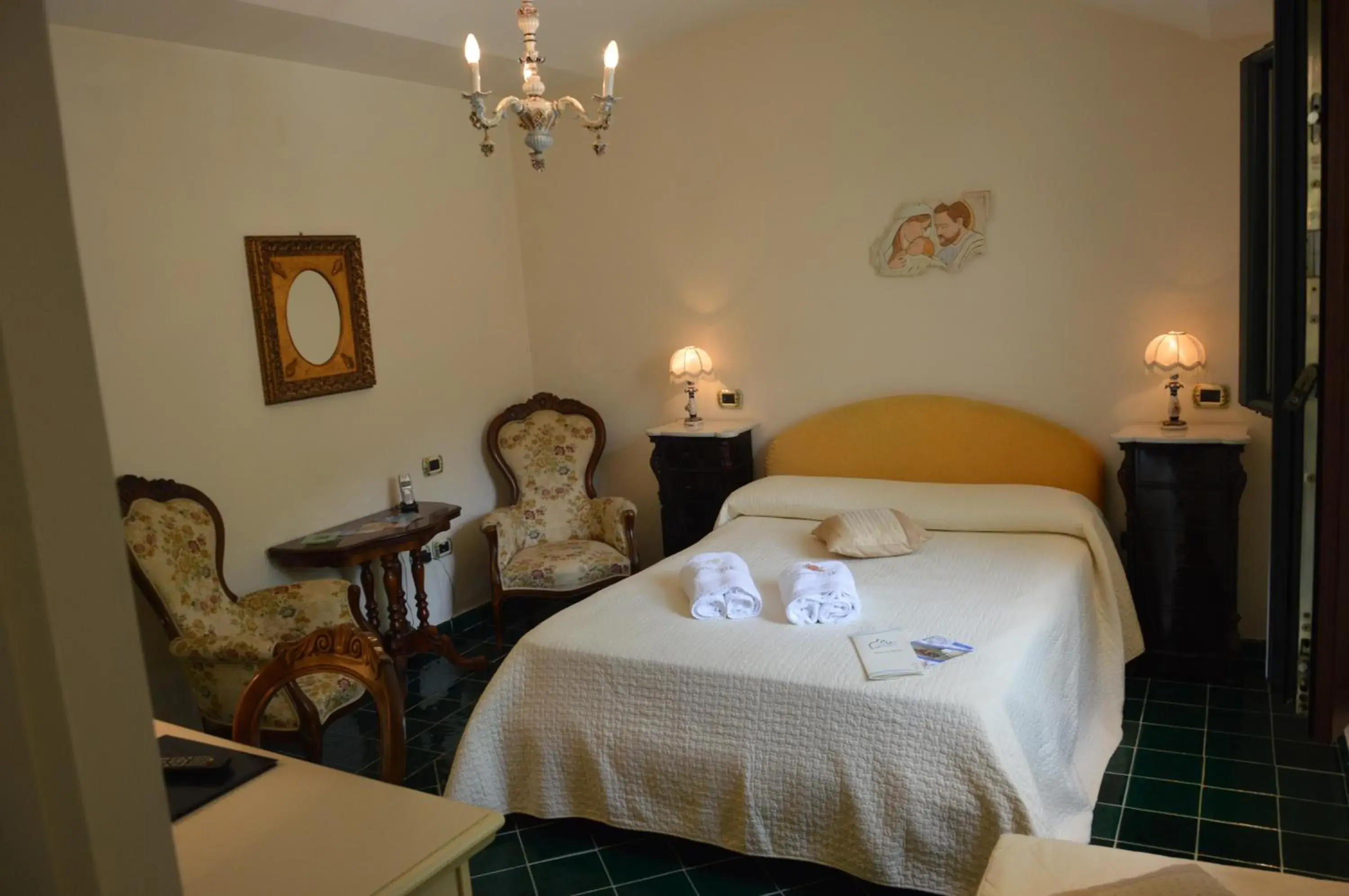 Bedroom, Bed in Hotel Santa Lucia Bedroom, Bed in Hotel Santa Lucia