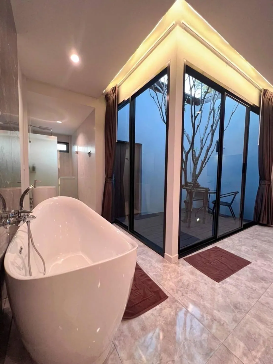 Bathroom, Bed in VEVILLA