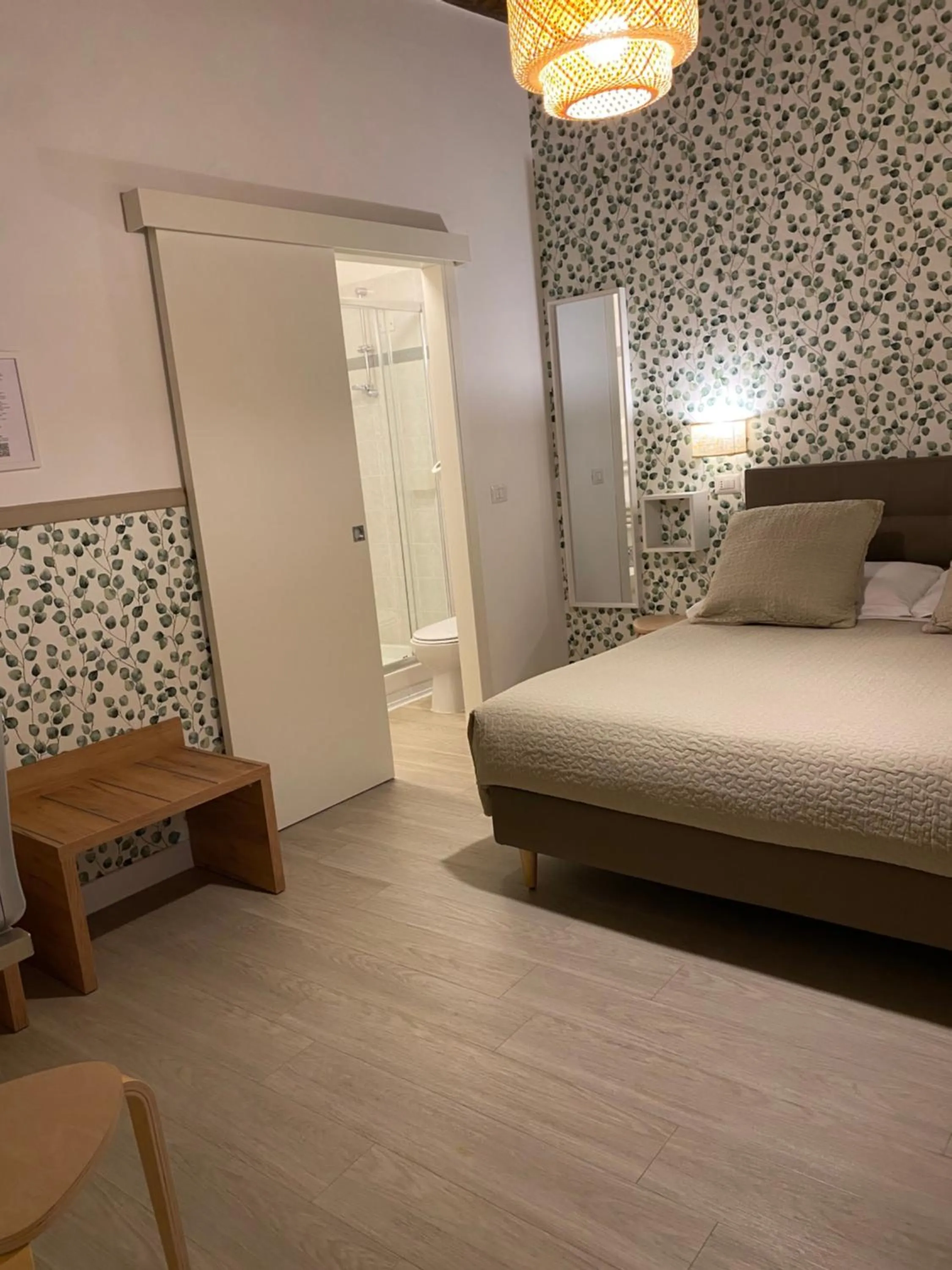 Bathroom, Bed in Hotel Nella