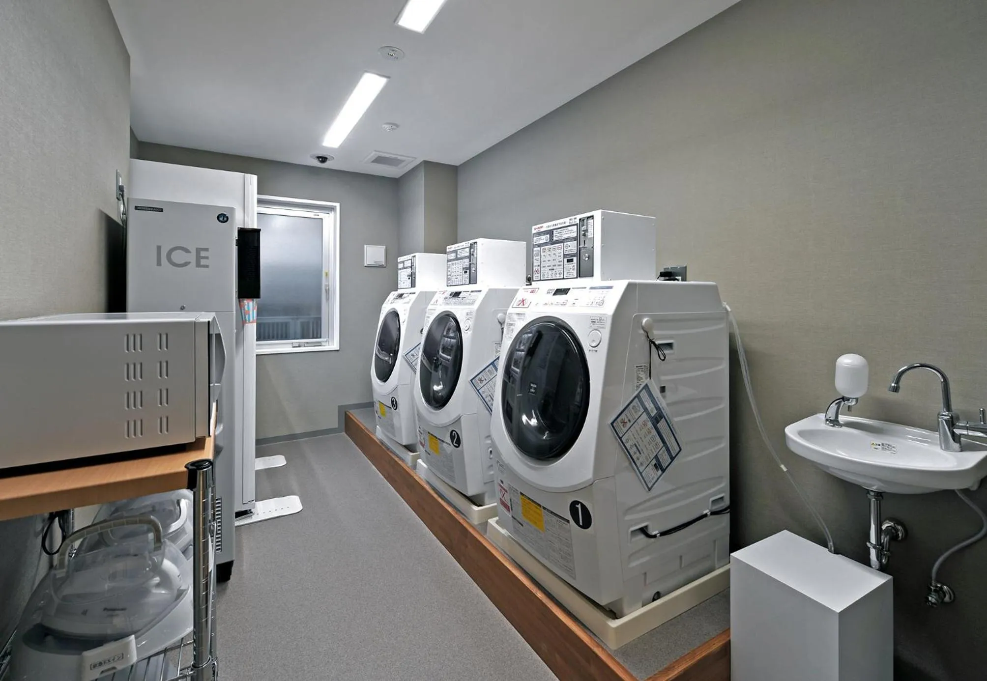 laundry in KEIKYU EX INN Higashi-Ginza