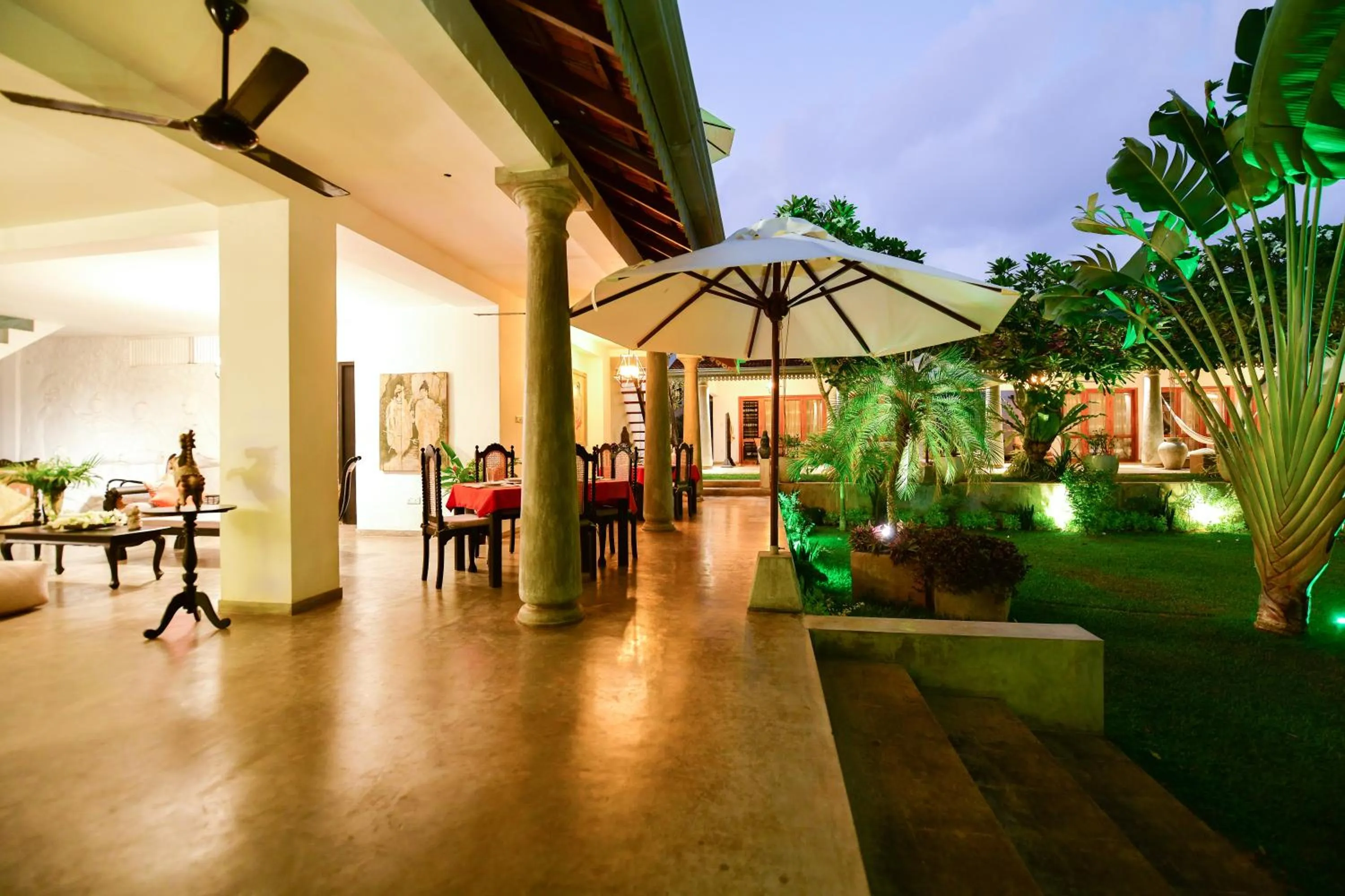 TROPICAL HOUSE - Jungleside Villa