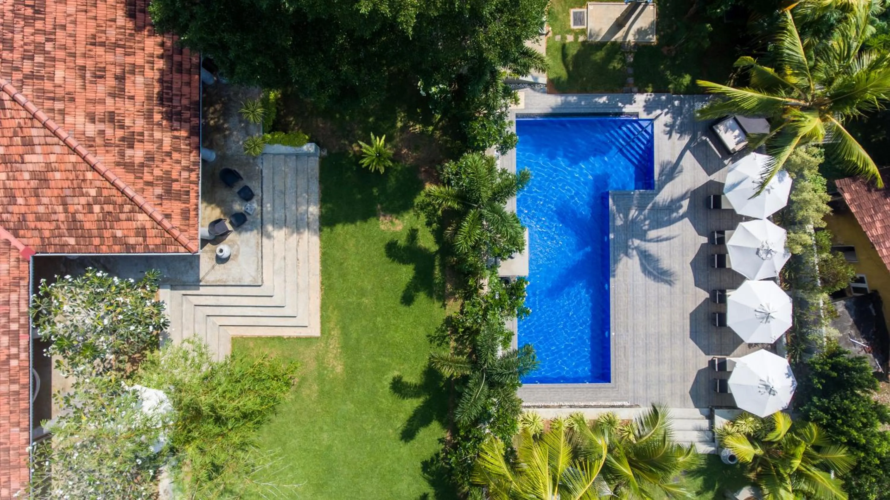 TROPICAL HOUSE - Jungleside Villa