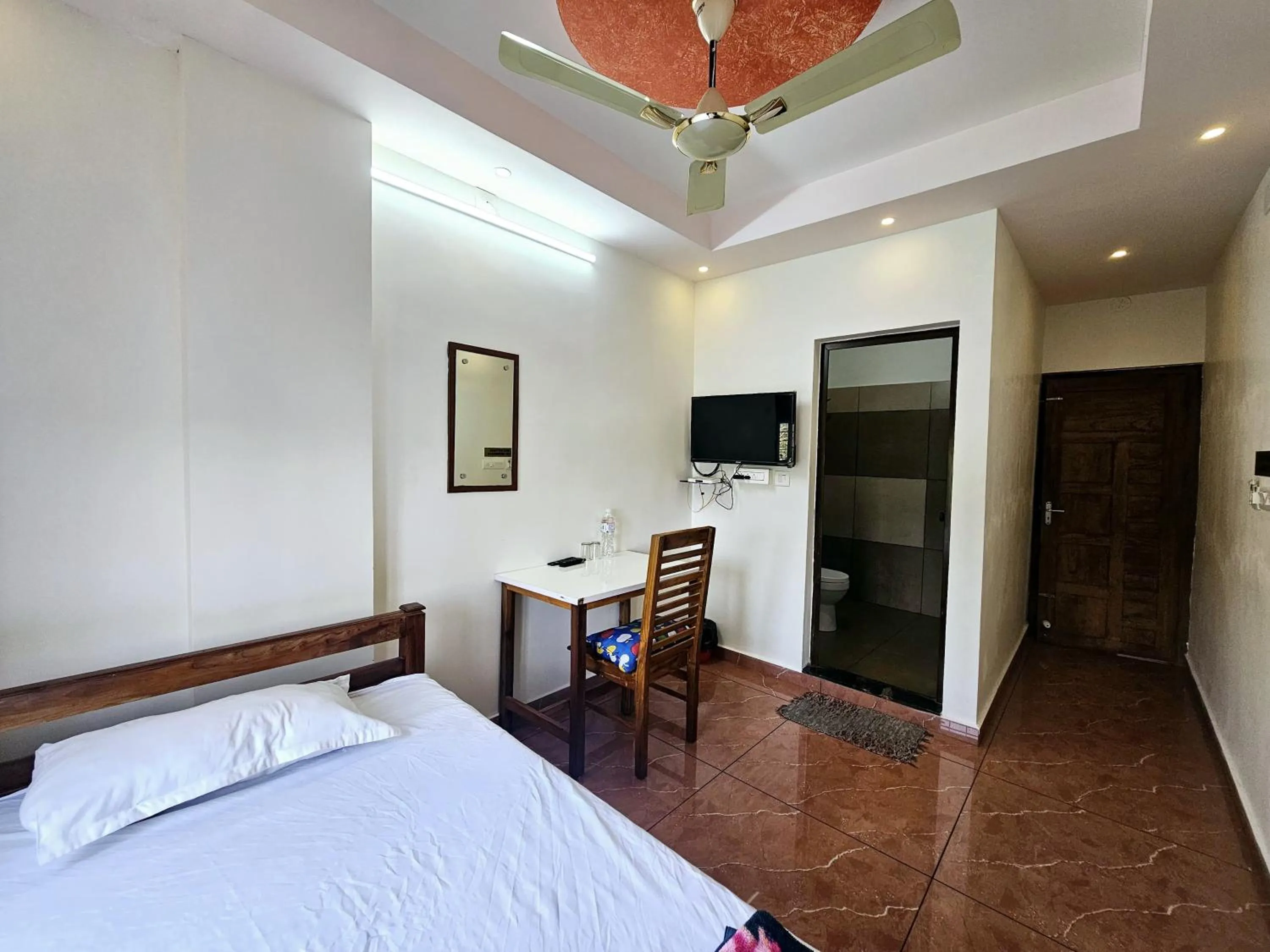 TV and multimedia, Bed in MIST RESIDENCY