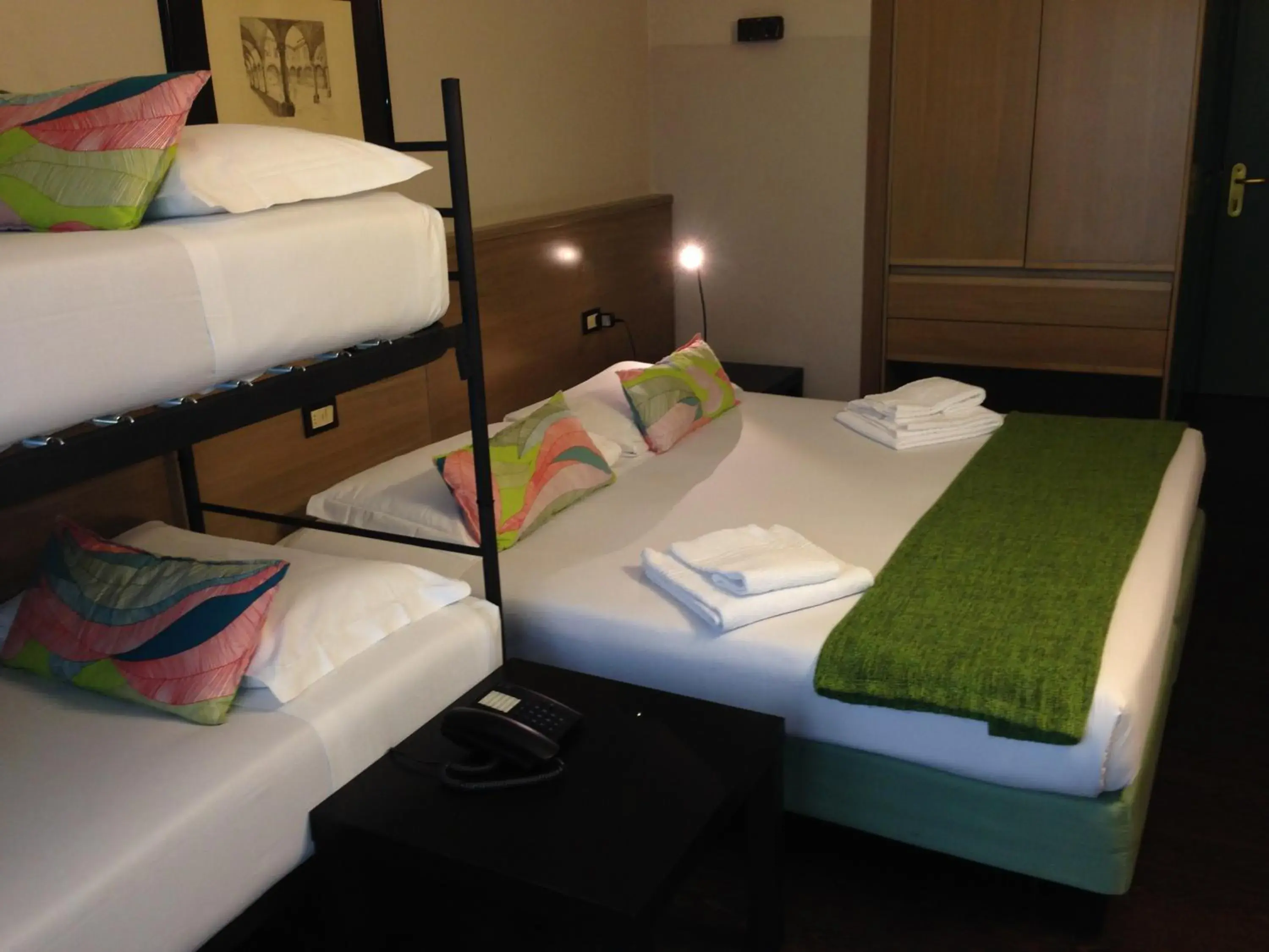 bunk bed, Bed in Hotel Forum bunk bed, Bed in Hotel Forum