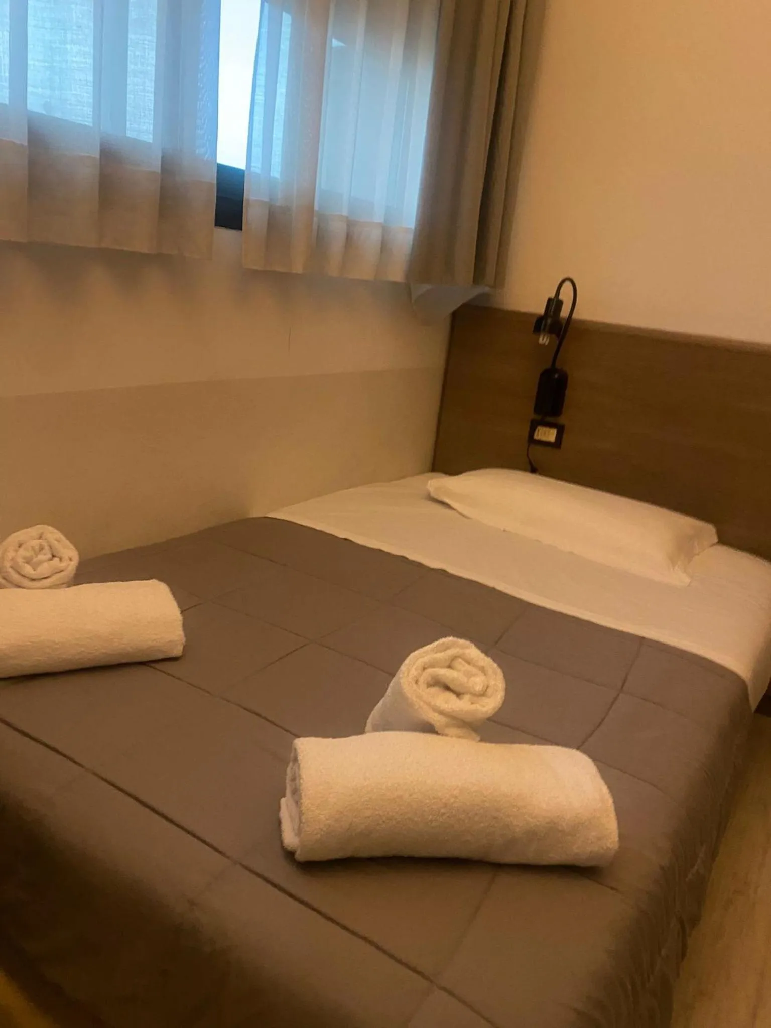 Bedroom, Bed in Hotel Forum